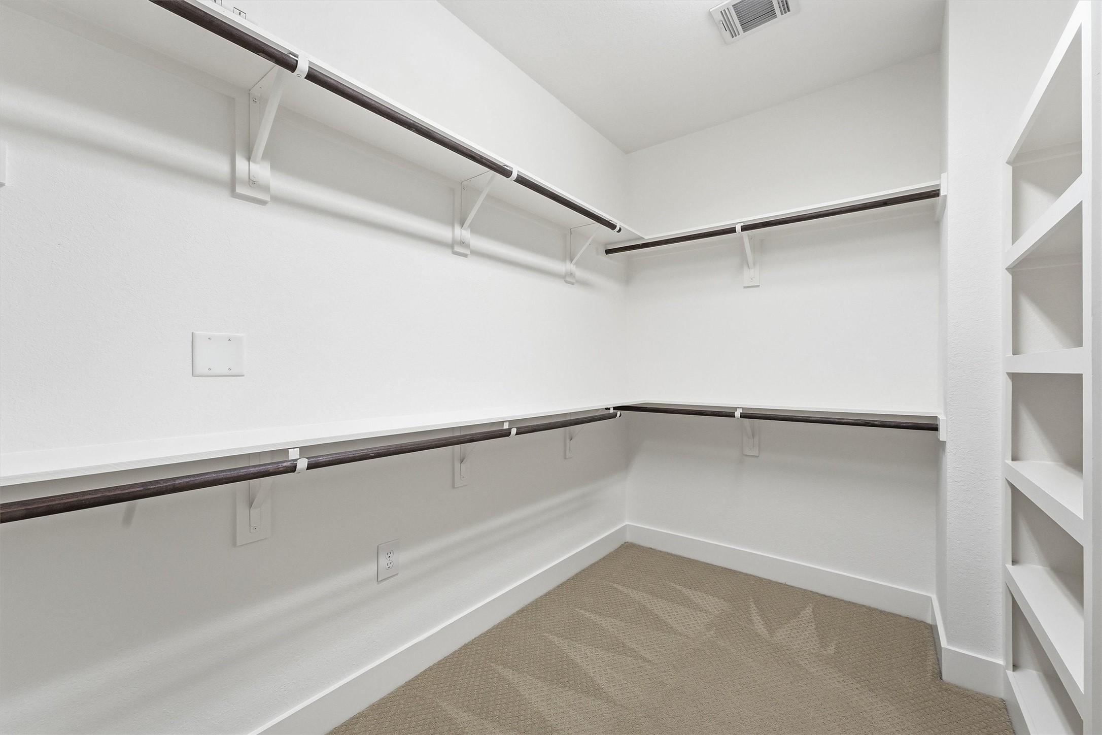 5326 Darling Street Property Photo 23
