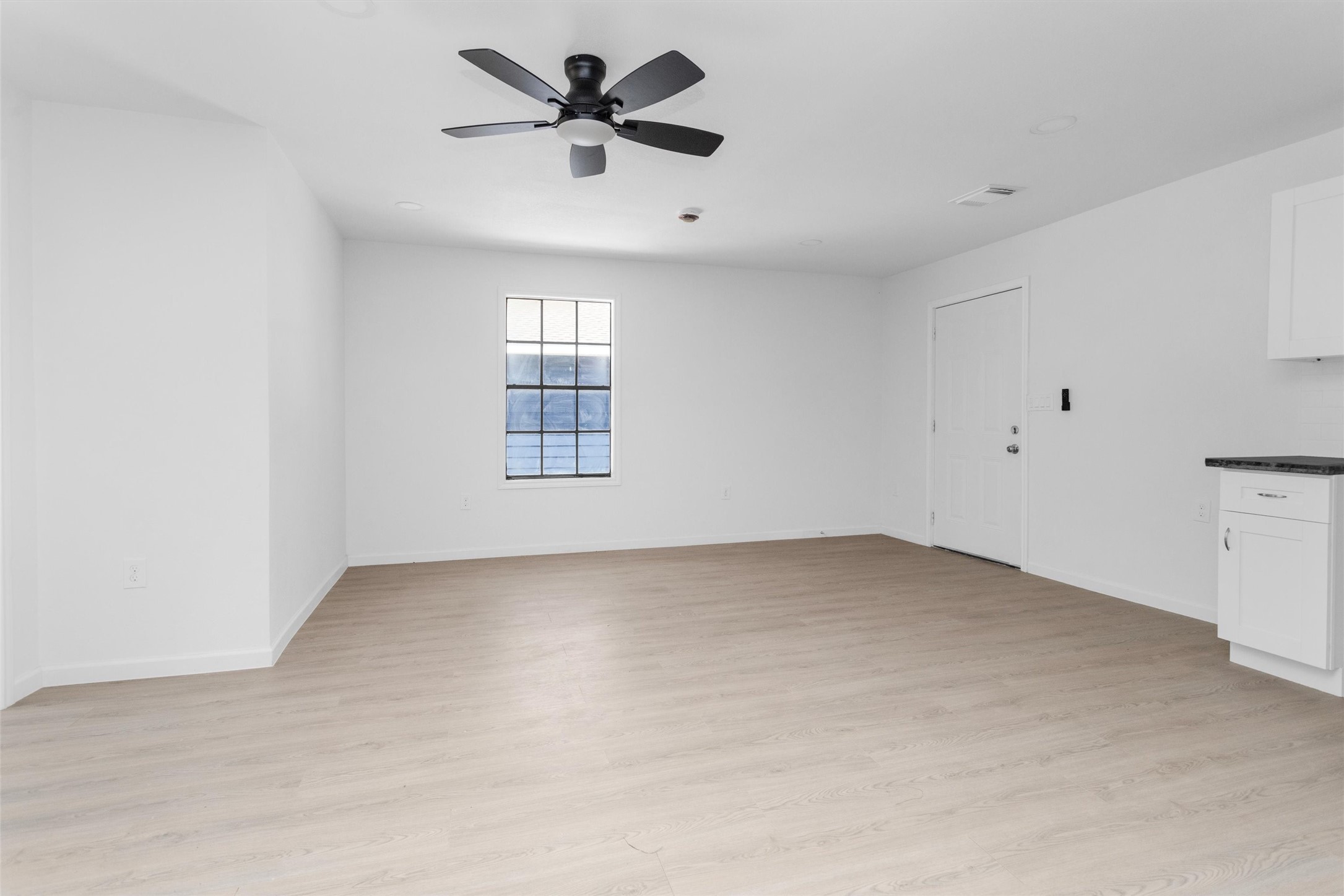 16016 Green Manor Drive C Property Photo 4