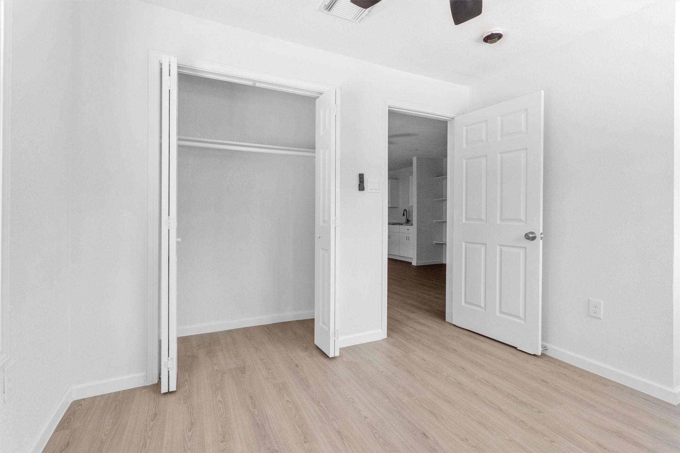 16016 Green Manor Drive C Property Photo 6