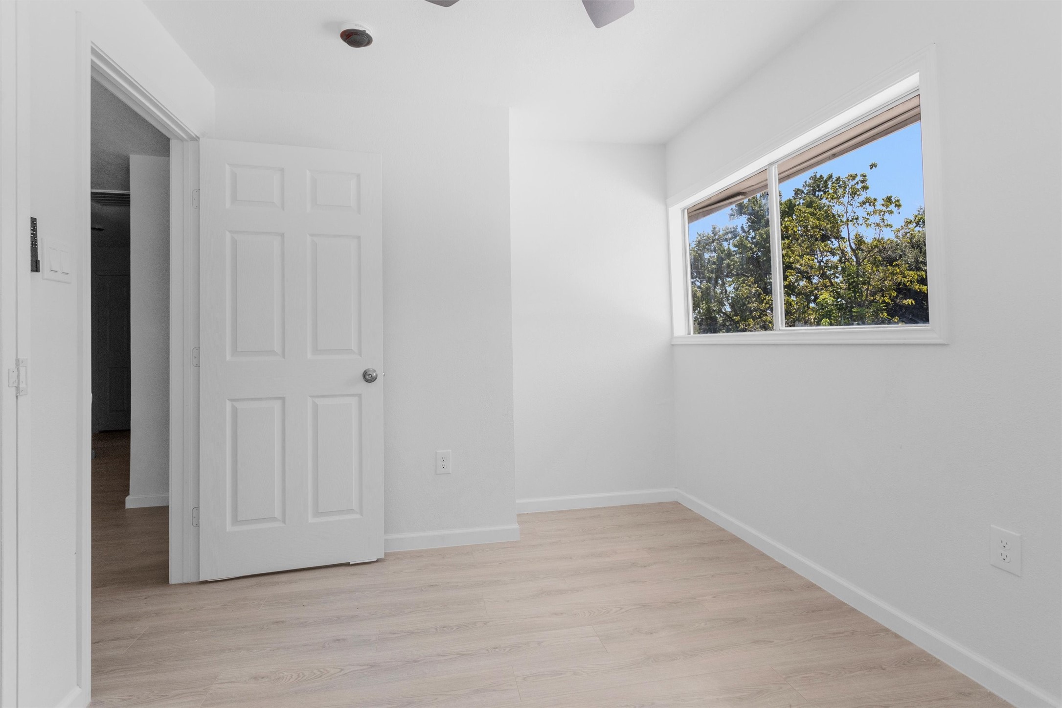 16016 Green Manor Drive C Property Photo 7