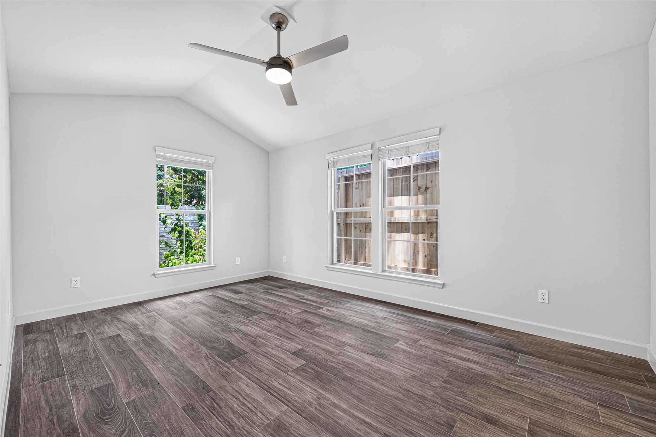 6441 Kirby Drive Property Photo 14