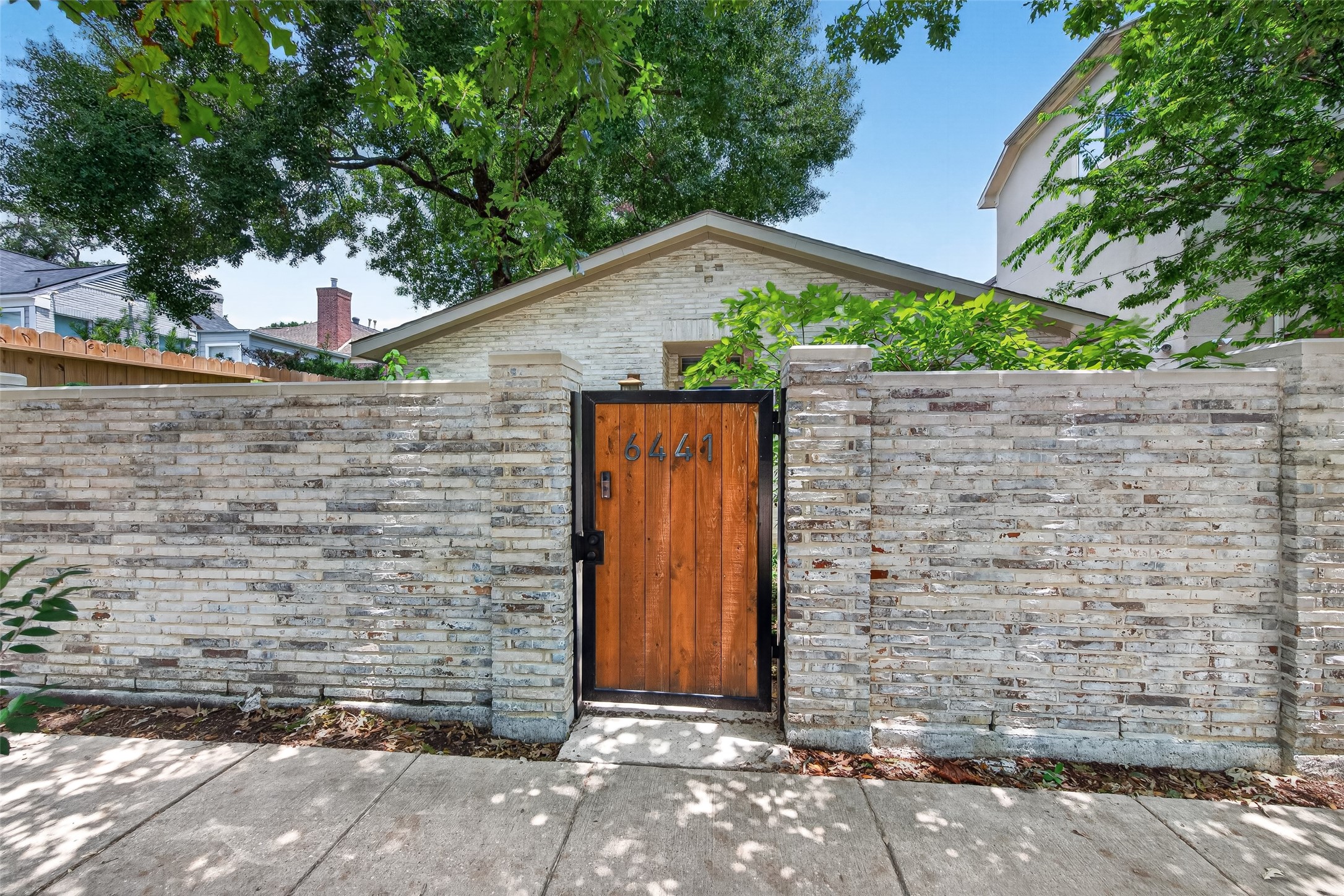 6441 Kirby Drive Property Photo 29