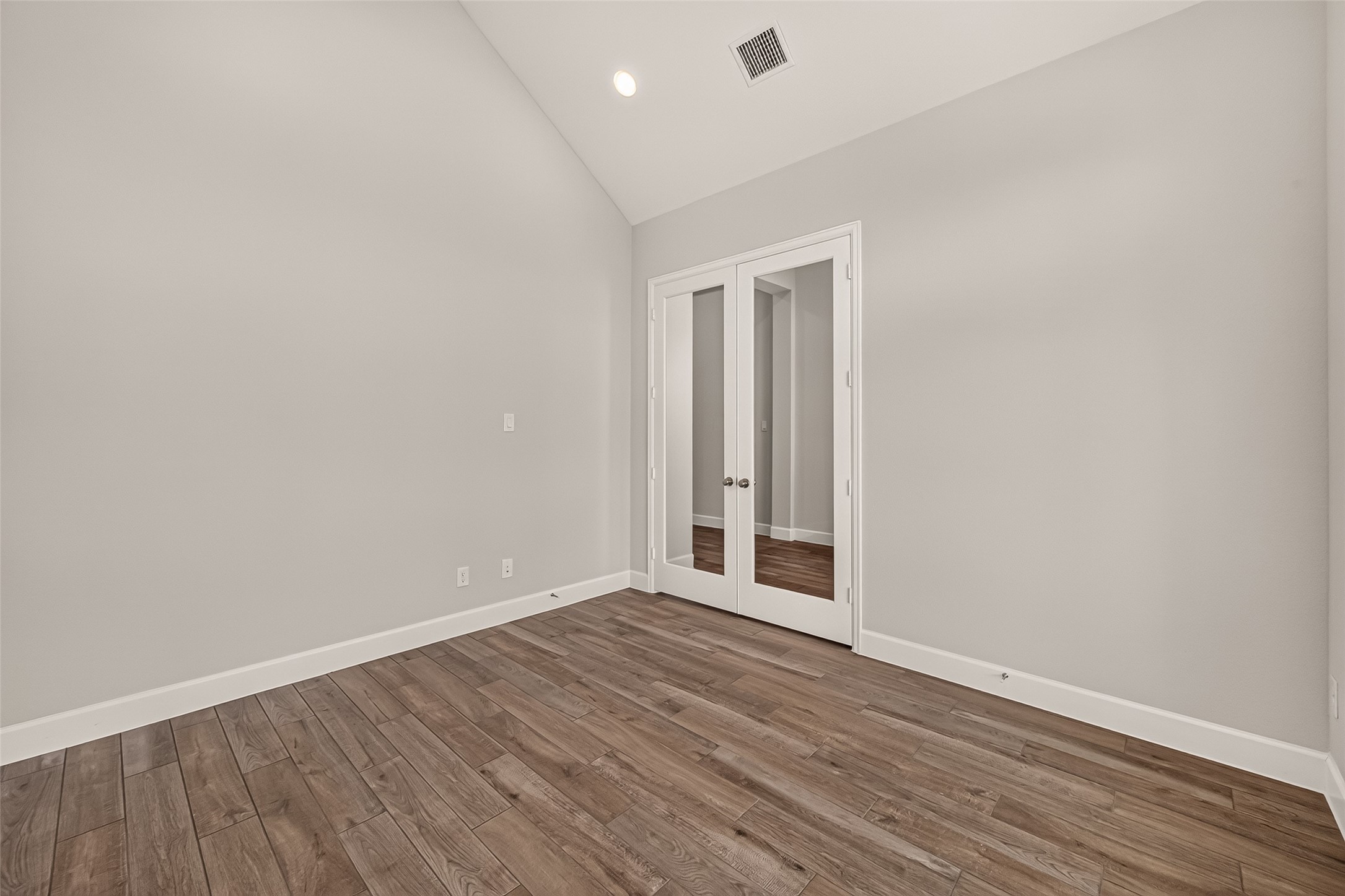 7614 Zinnia Blossom Lane Property Photo 9