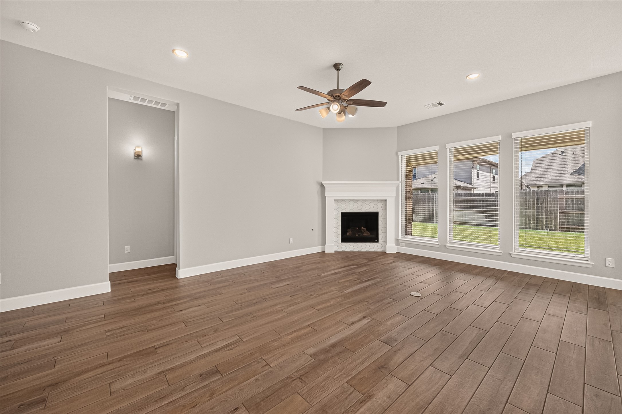 7614 Zinnia Blossom Lane Property Photo 12