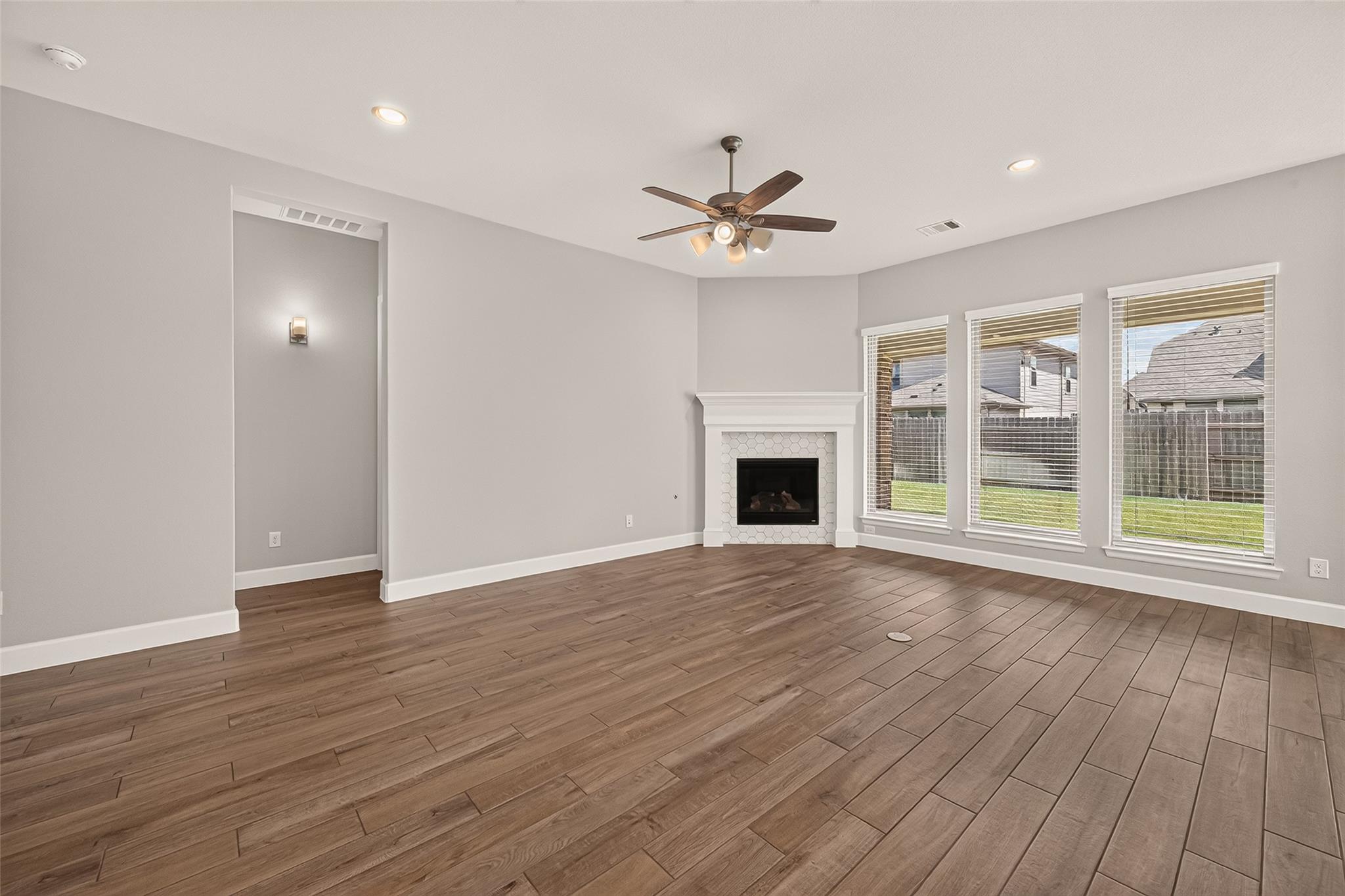 7614 Zinnia Blossom Lane Property Photo 12