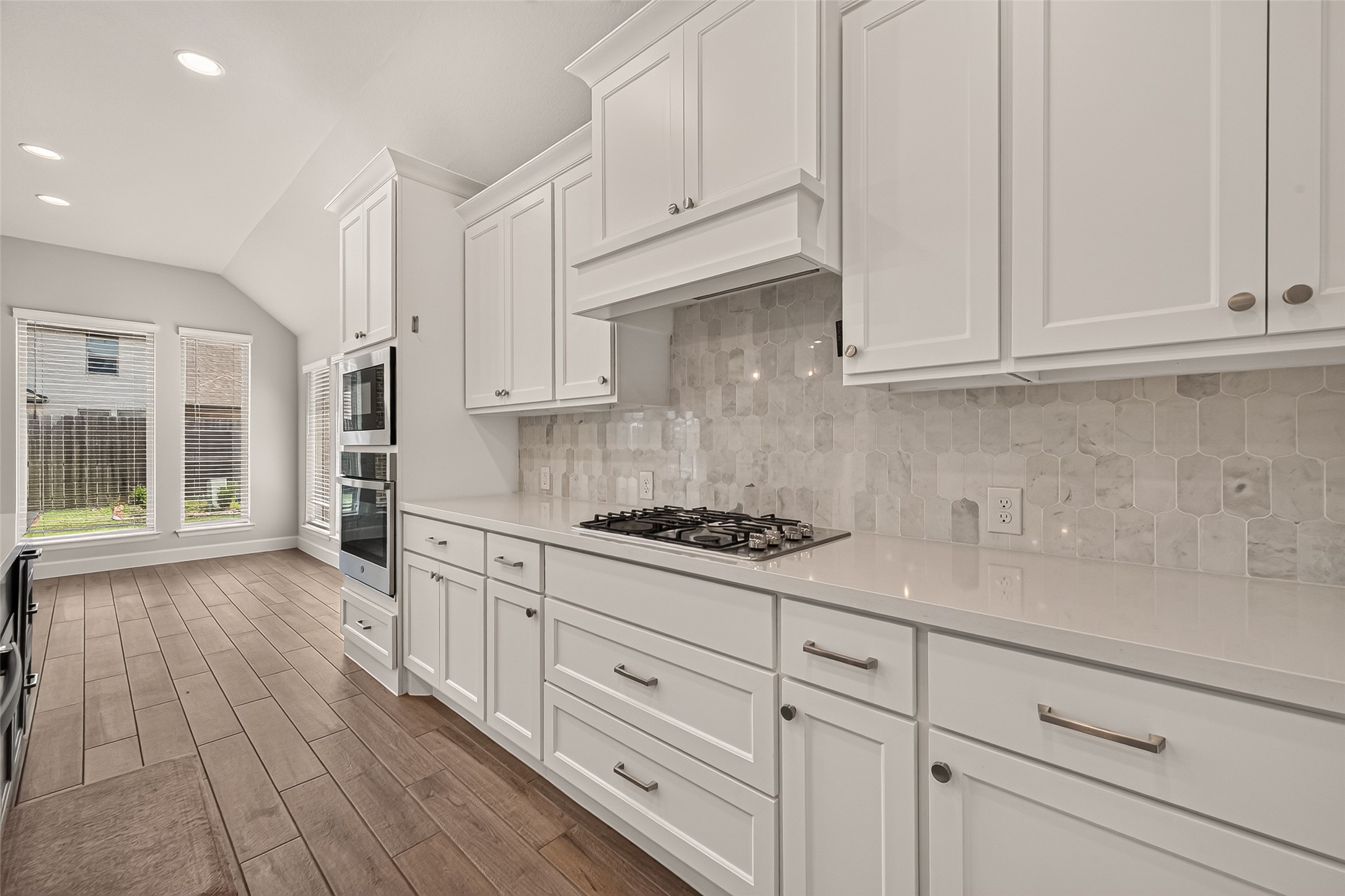 7614 Zinnia Blossom Lane Property Photo 17
