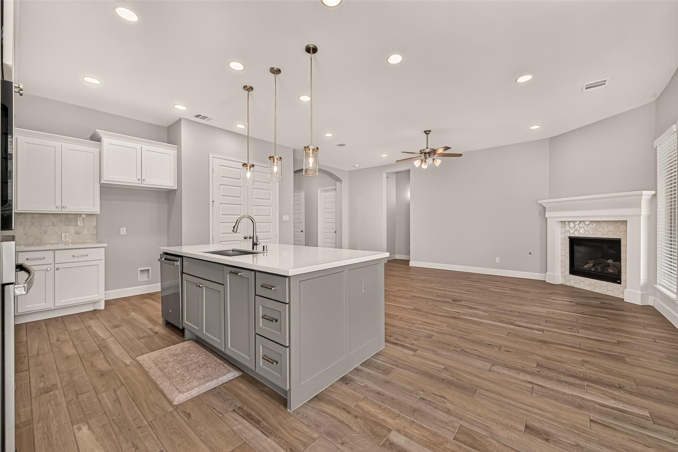 7614 Zinnia Blossom Lane Property Photo 21
