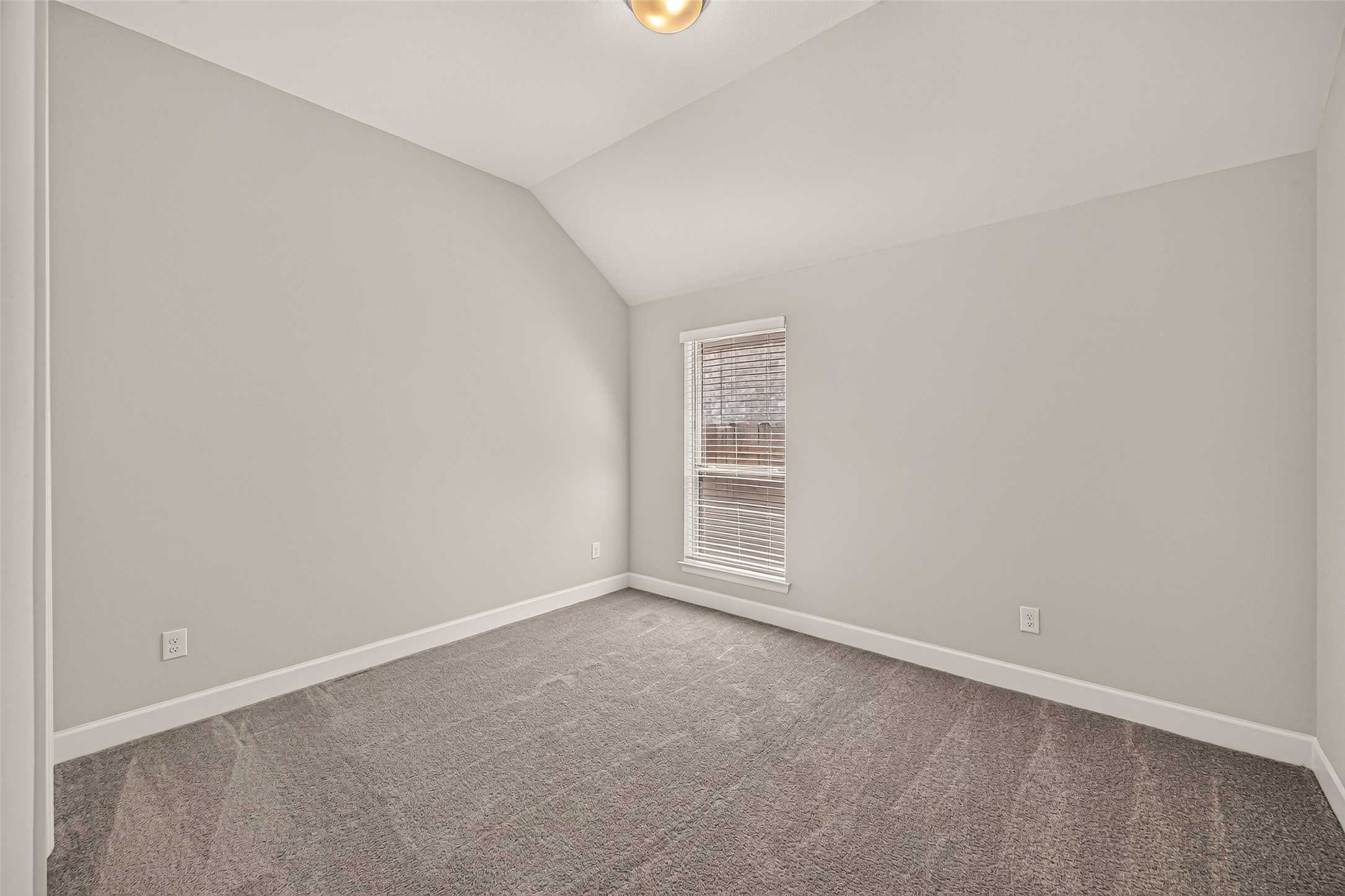 7614 Zinnia Blossom Lane Property Photo 32