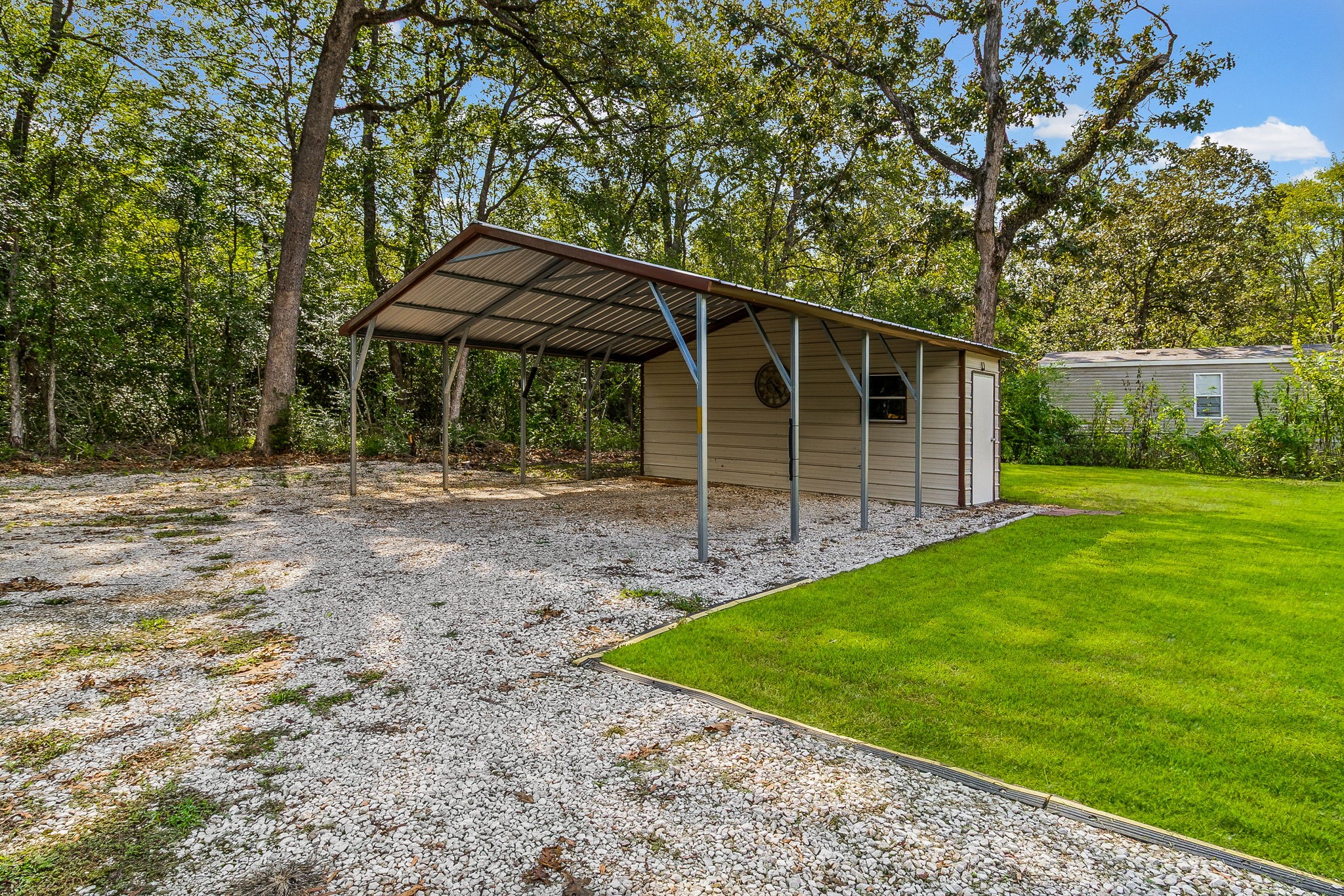 1220 Bluebird Avenue Property Photo 18
