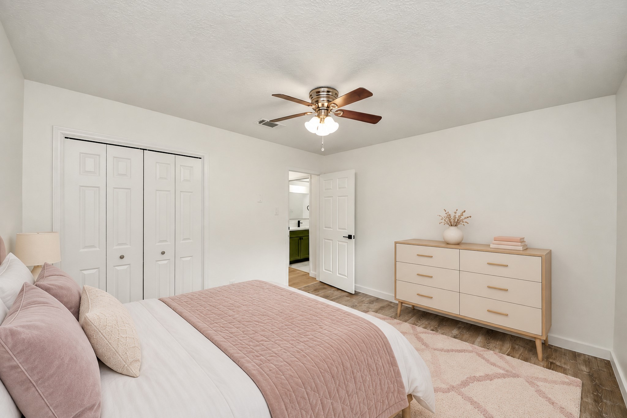 16310 Havenhurst Drive Property Photo 28