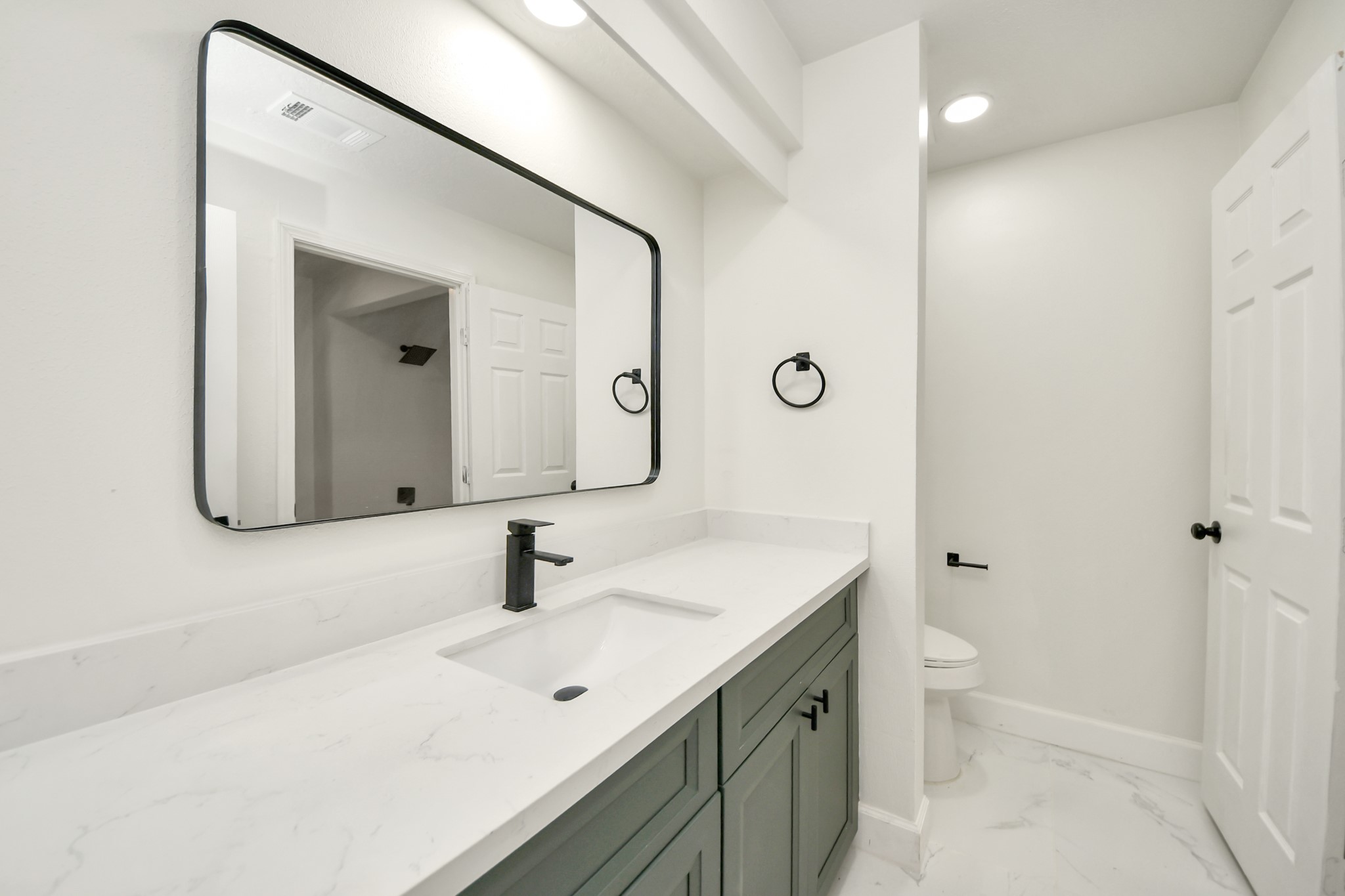 16310 Havenhurst Drive Property Photo 30