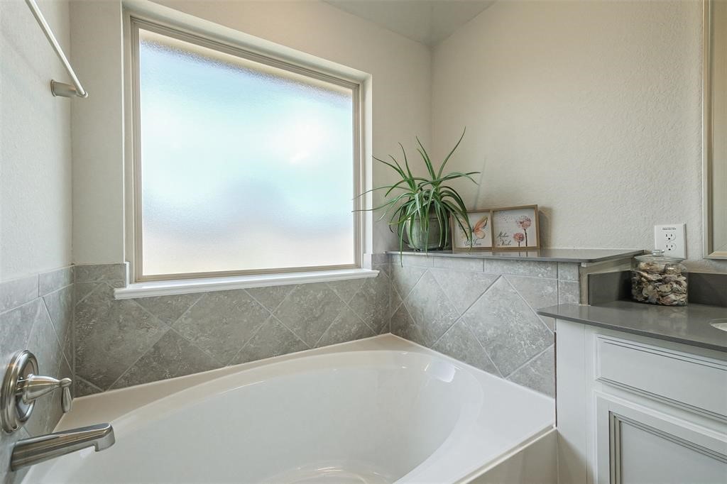 14930 Cutleaf Lane Property Photo 21