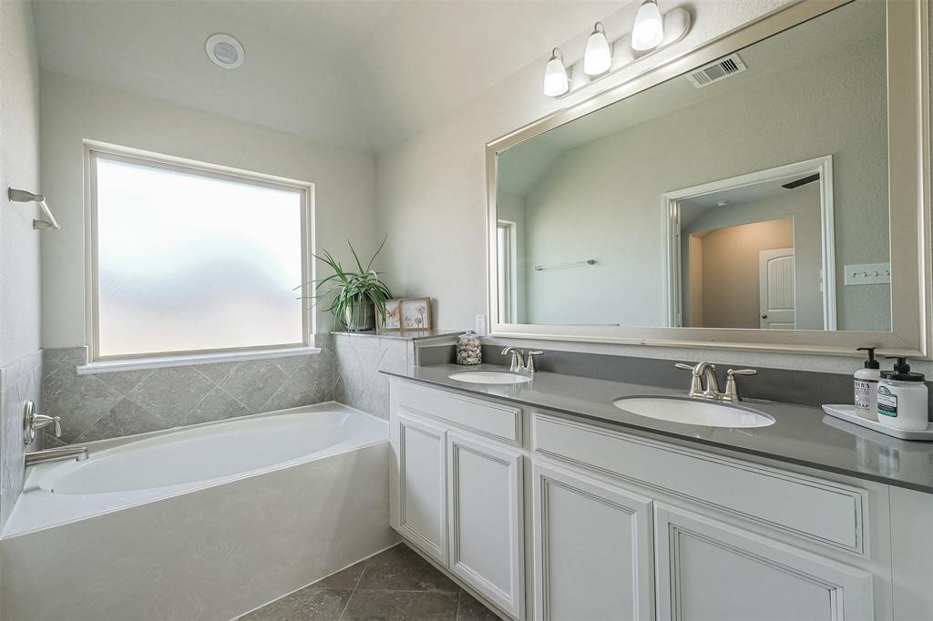 14930 Cutleaf Lane Property Photo 22