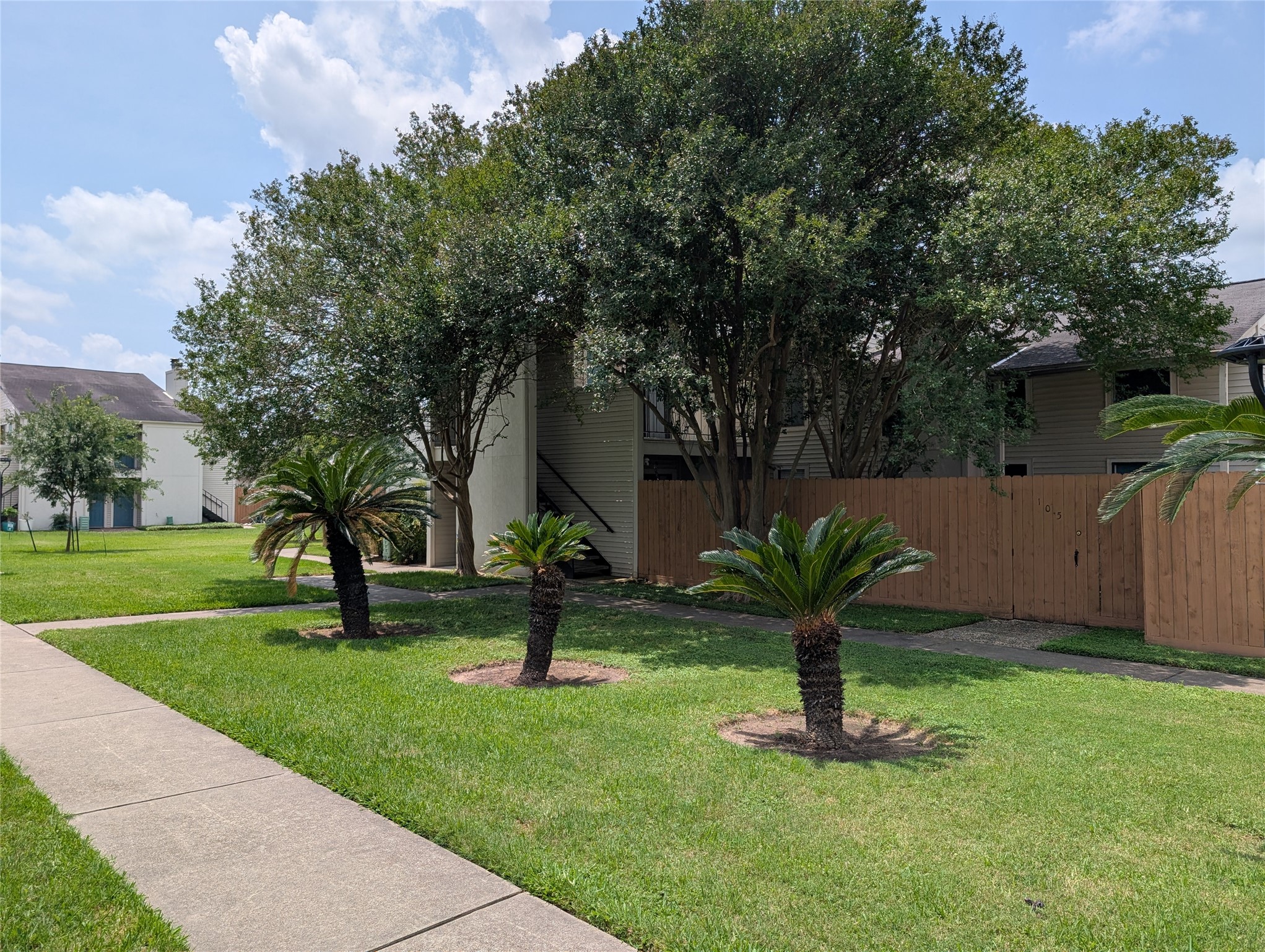 6401 Deihl 103 Property Photo 1