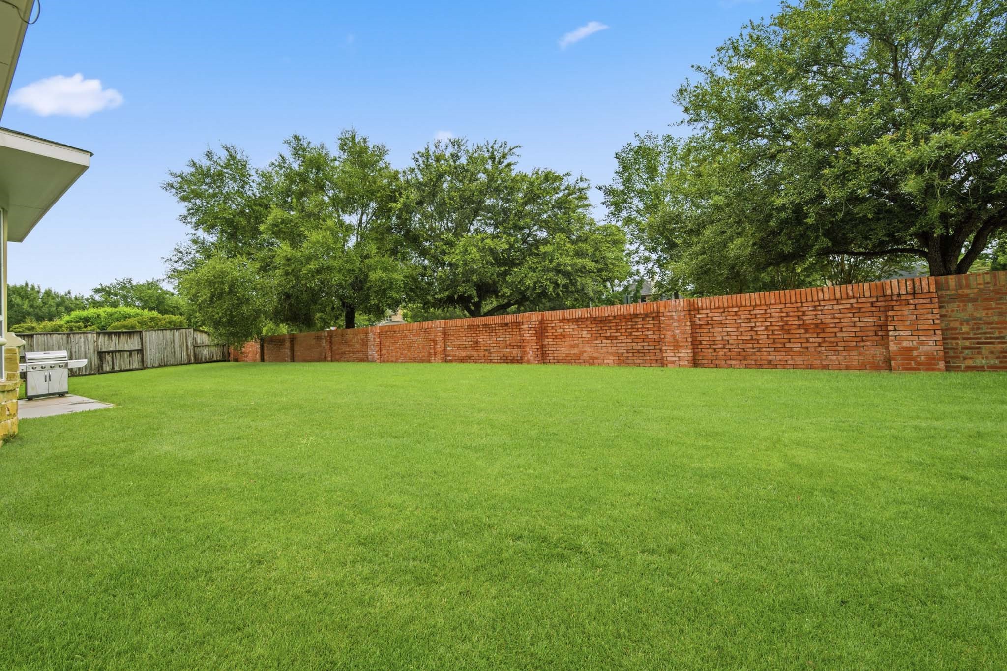 33 Combwell Garden Property Photo 47