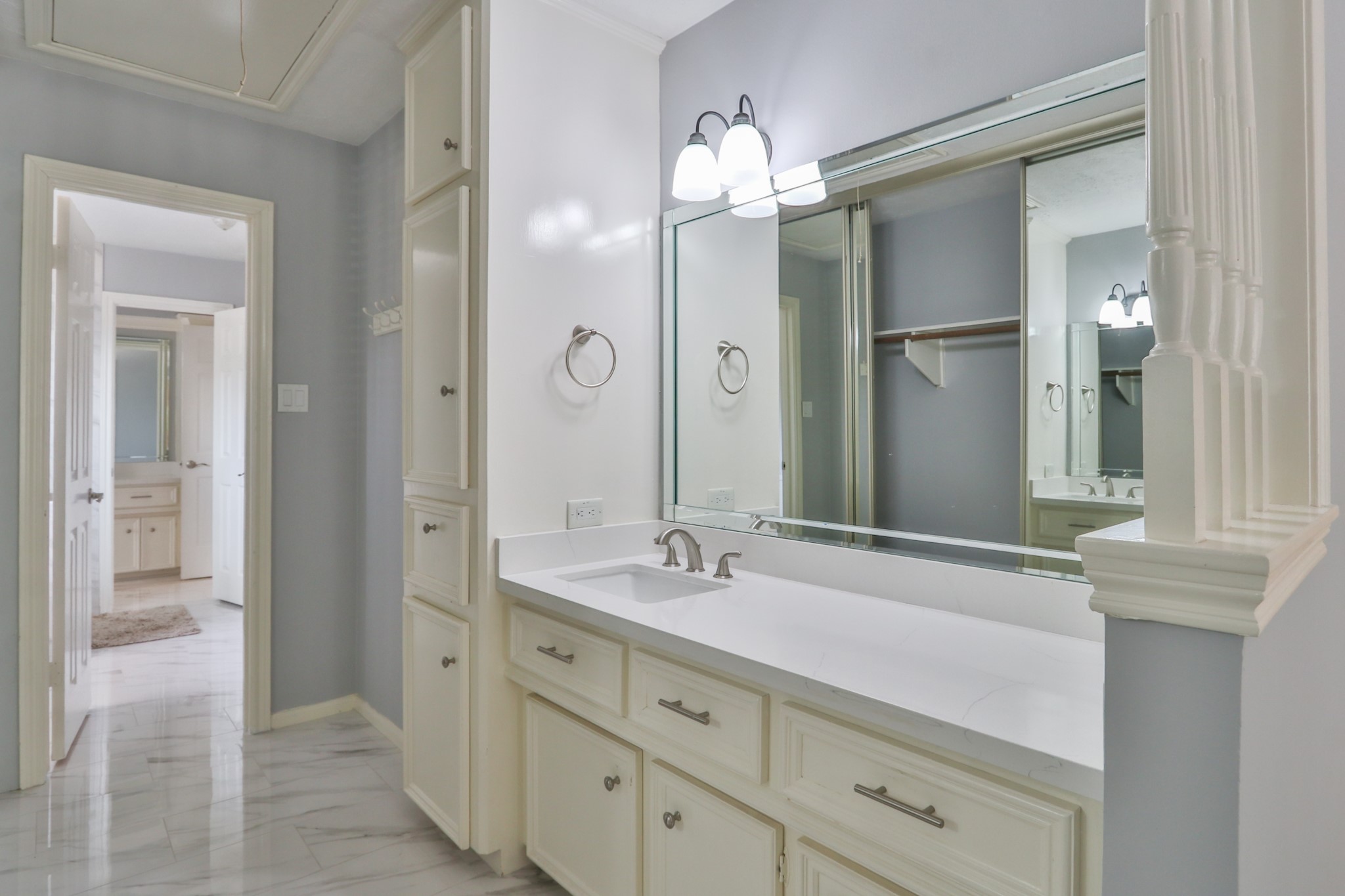 11926 Carriage Hill Drive Property Photo 22