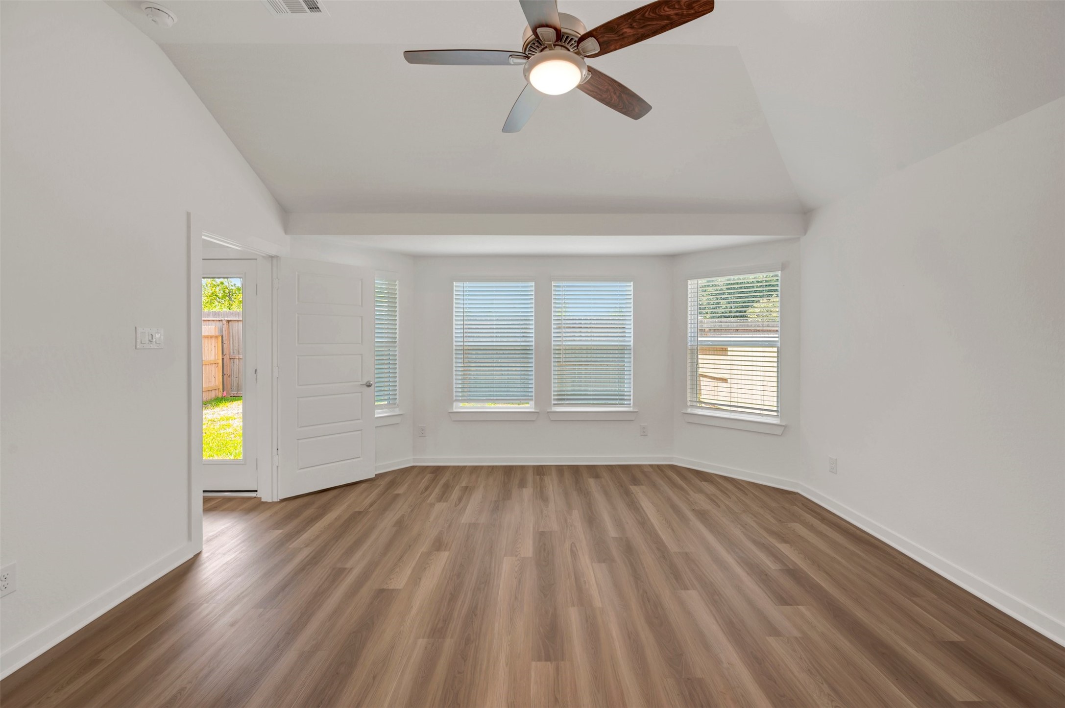 5950 Texas Sun Drive Property Photo 12