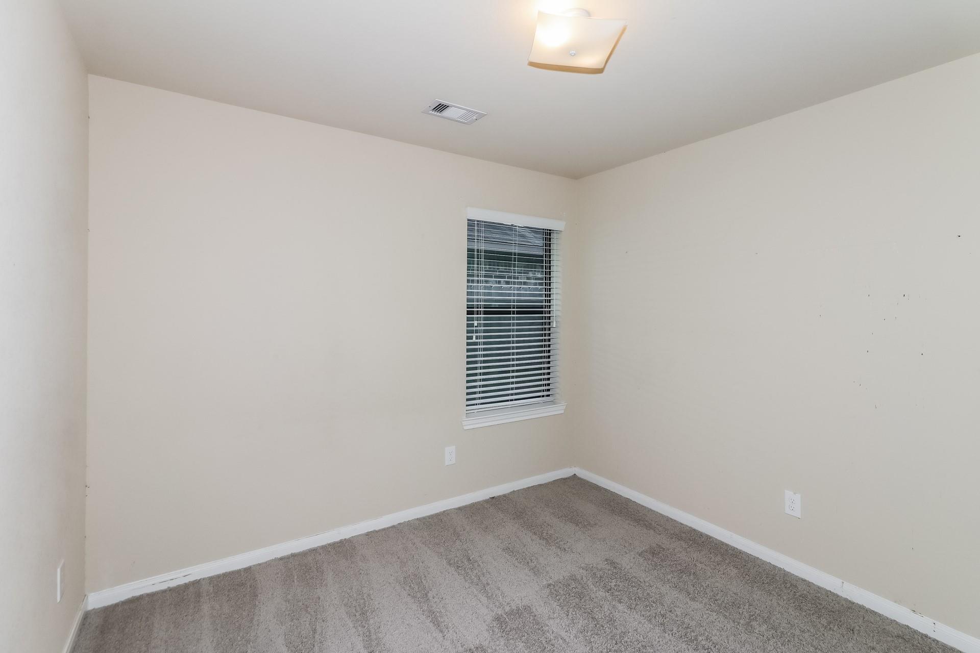 429 De Coster Boulevard Property Photo 11