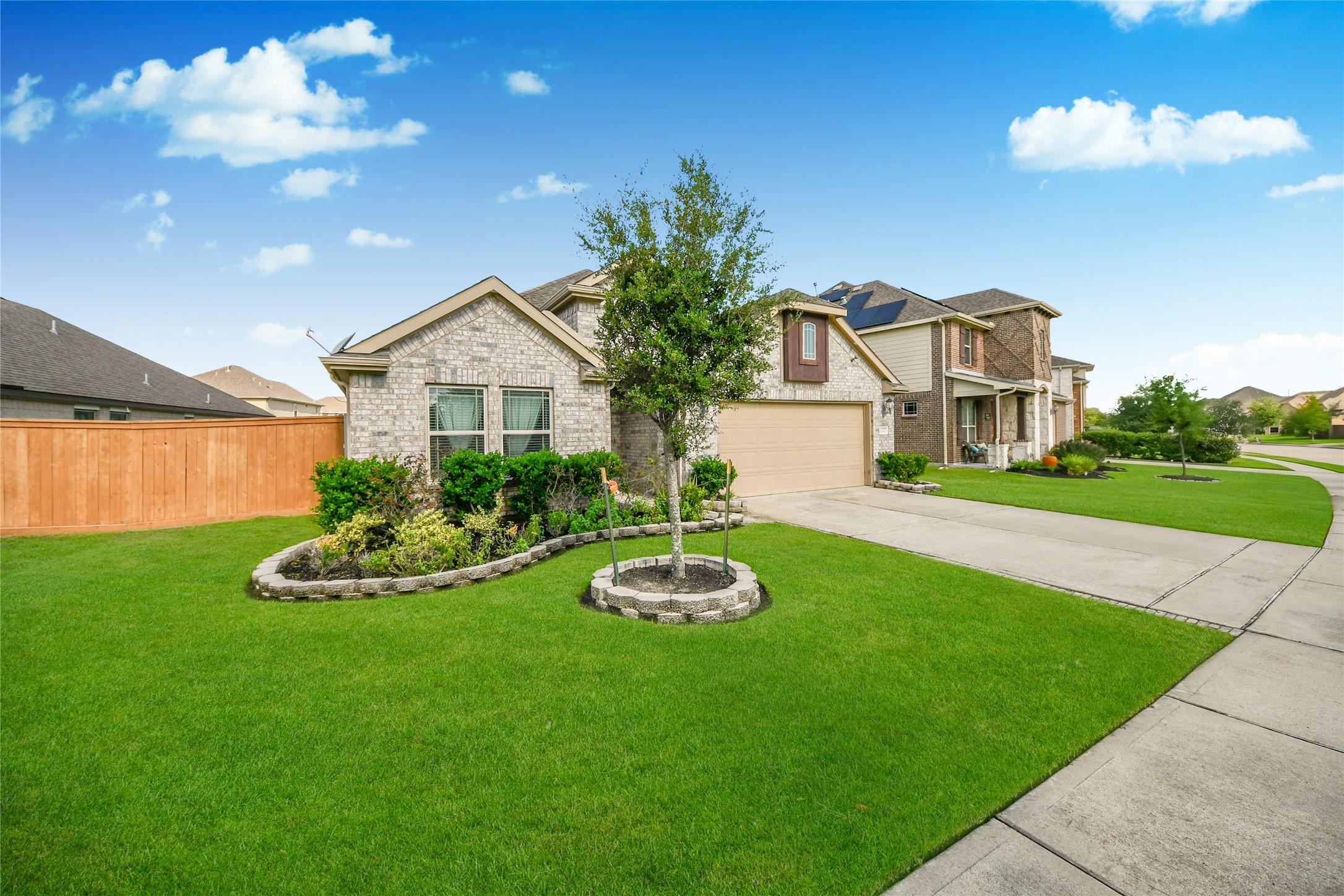 12527 Sabine Point Drive Property Photo 4