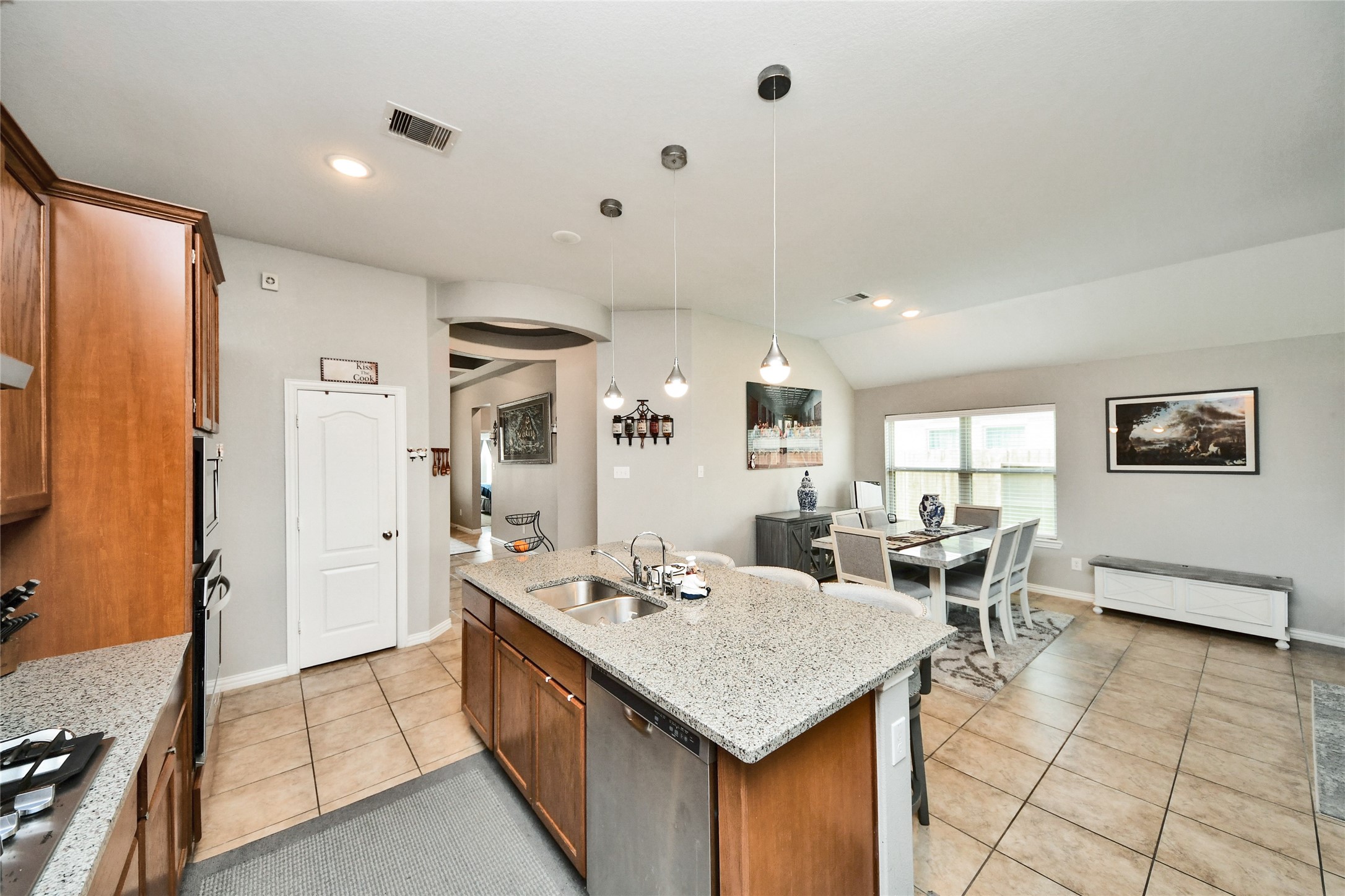 12527 Sabine Point Drive Property Photo 14