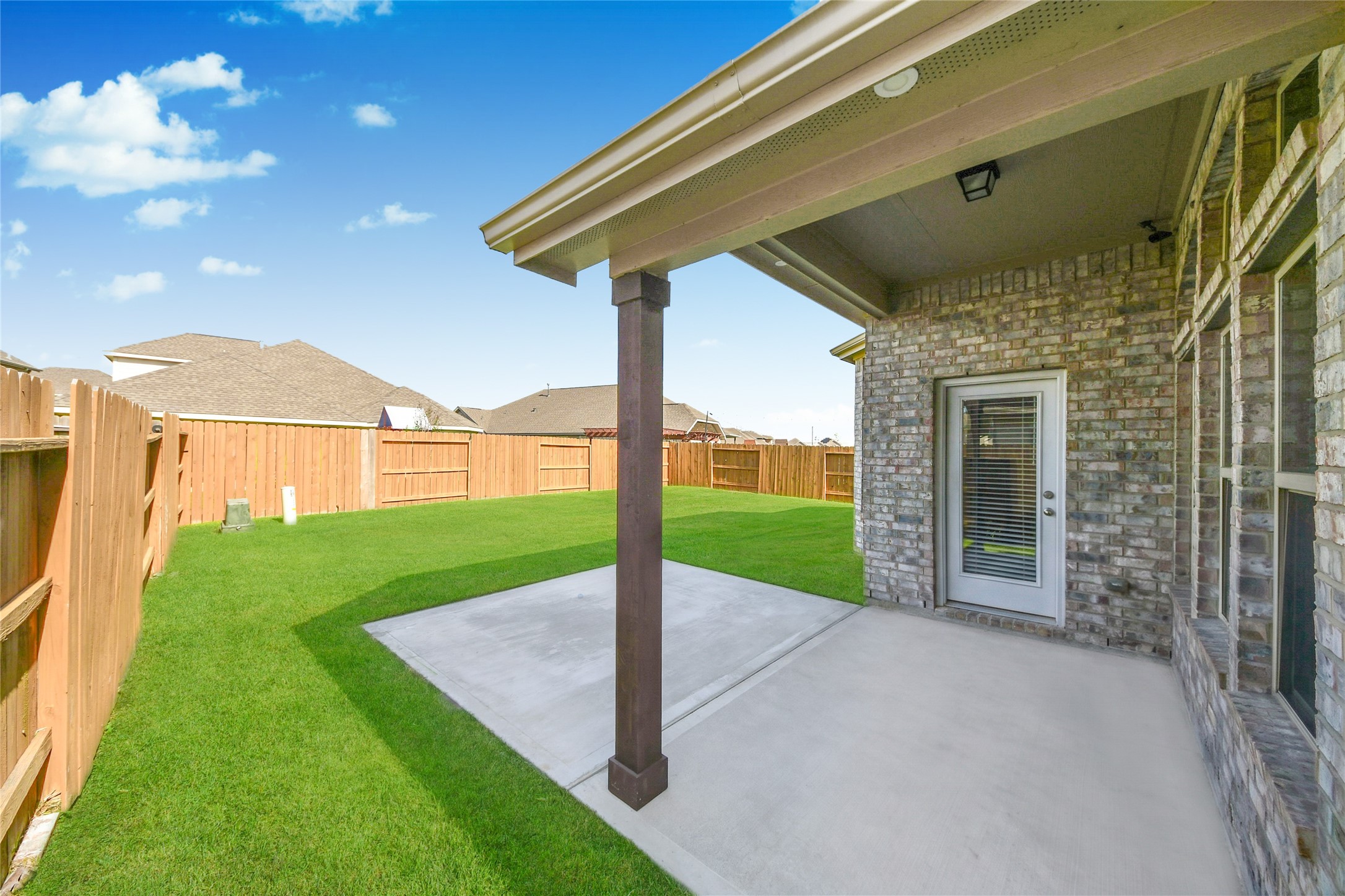 12527 Sabine Point Drive Property Photo 21