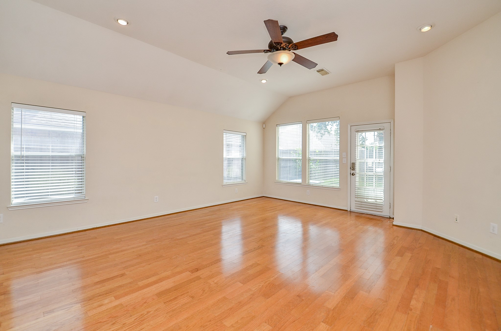 23231 Century Plant Drive Property Photo 29