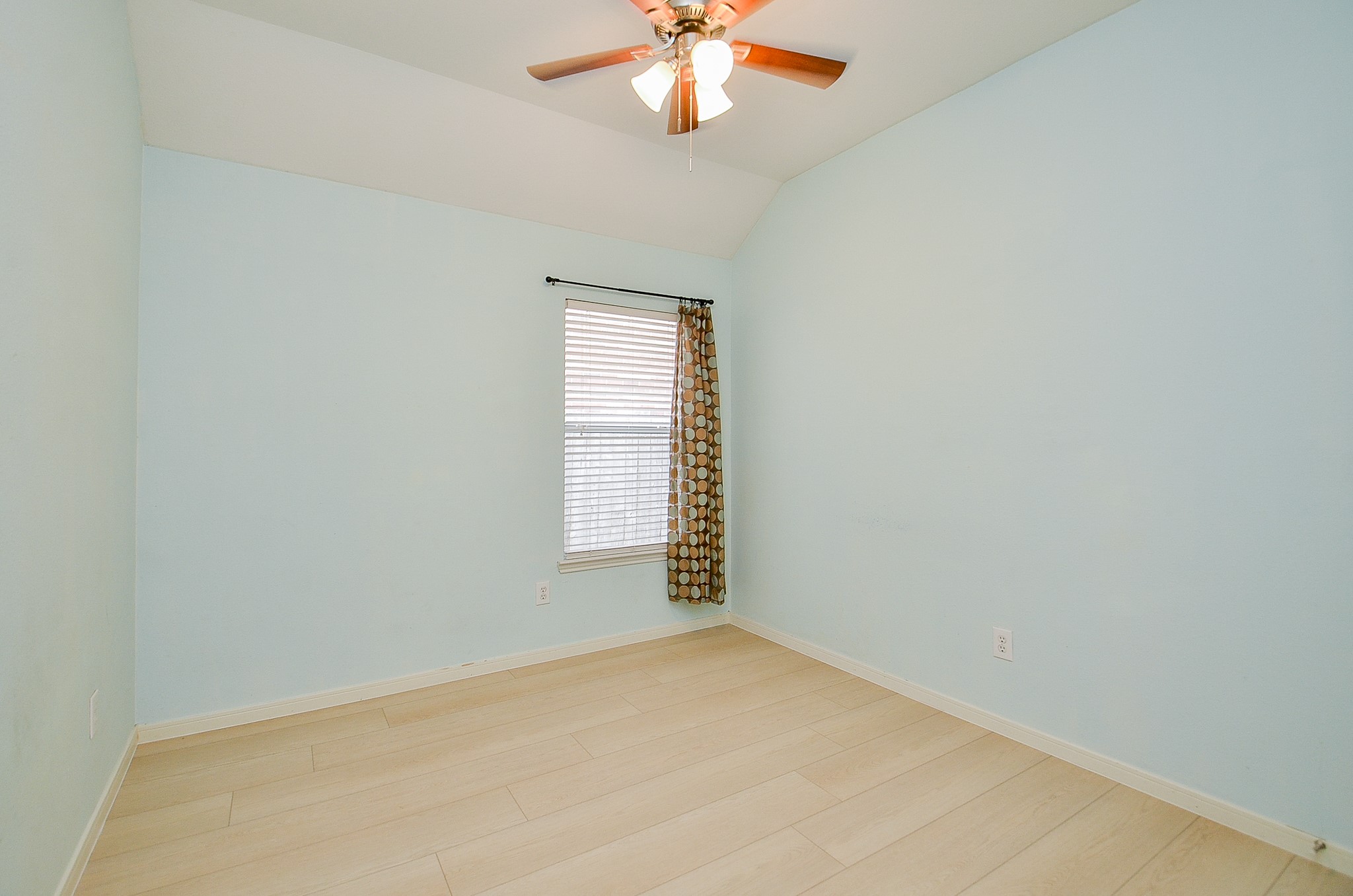 23231 Century Plant Drive Property Photo 32