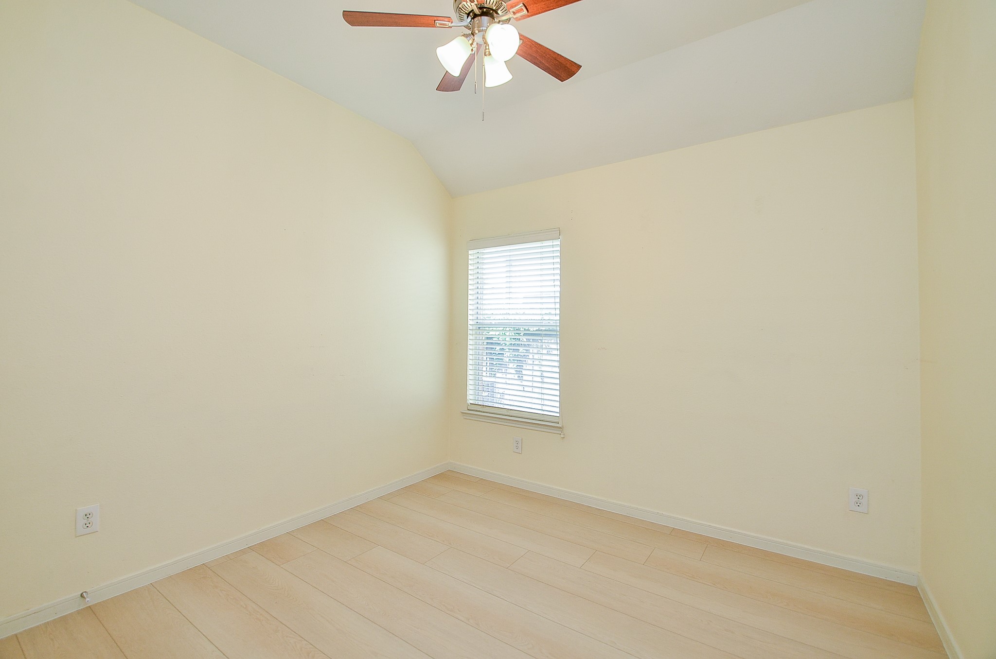 23231 Century Plant Drive Property Photo 37