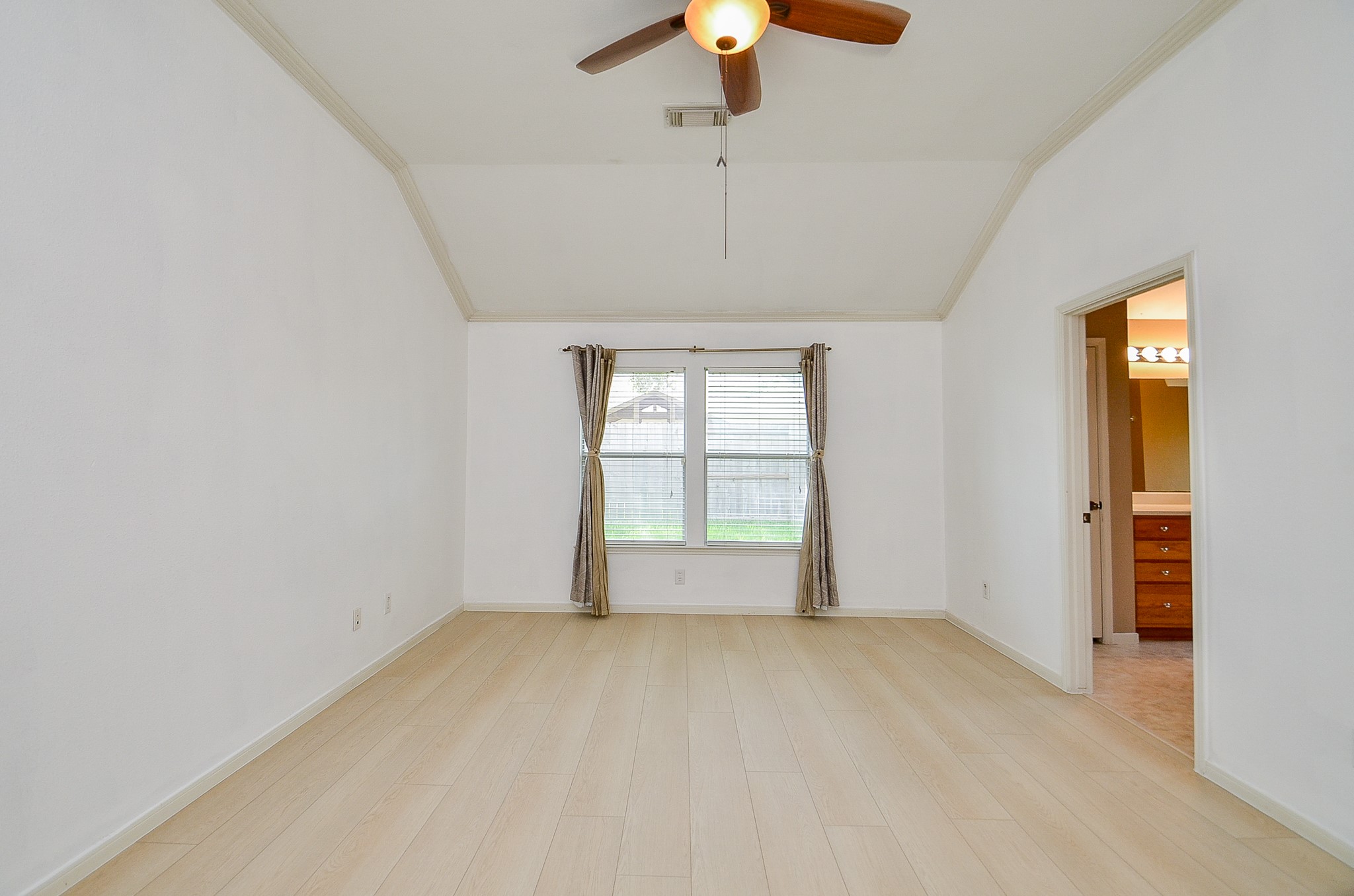 23231 Century Plant Drive Property Photo 40
