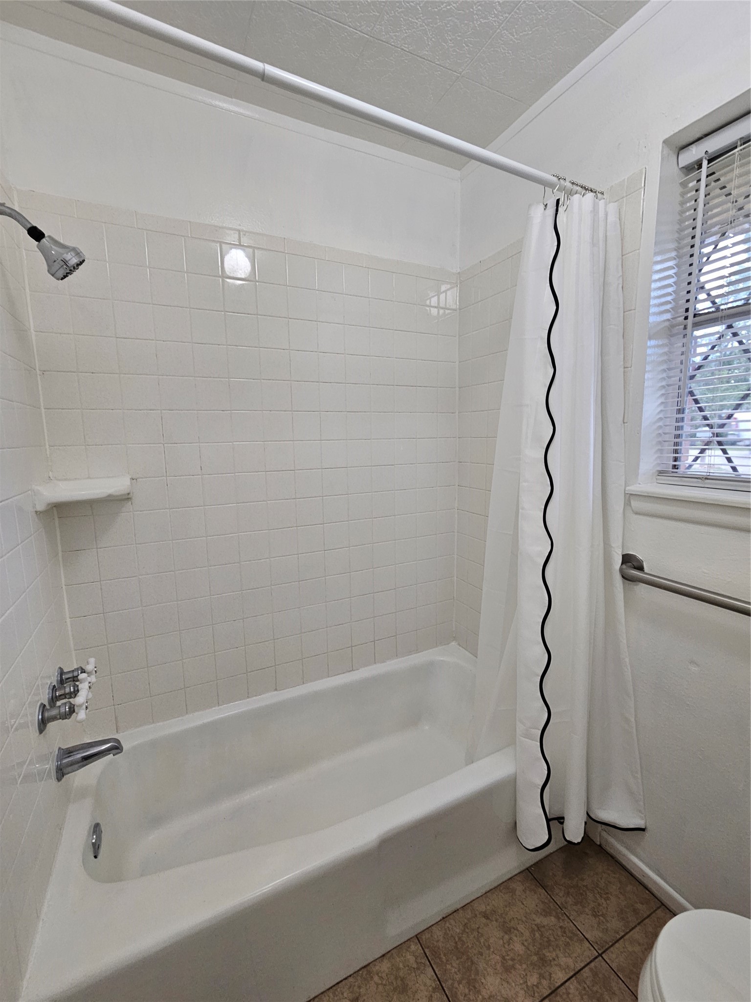 207 Shadow Oaks Drive Property Photo 30