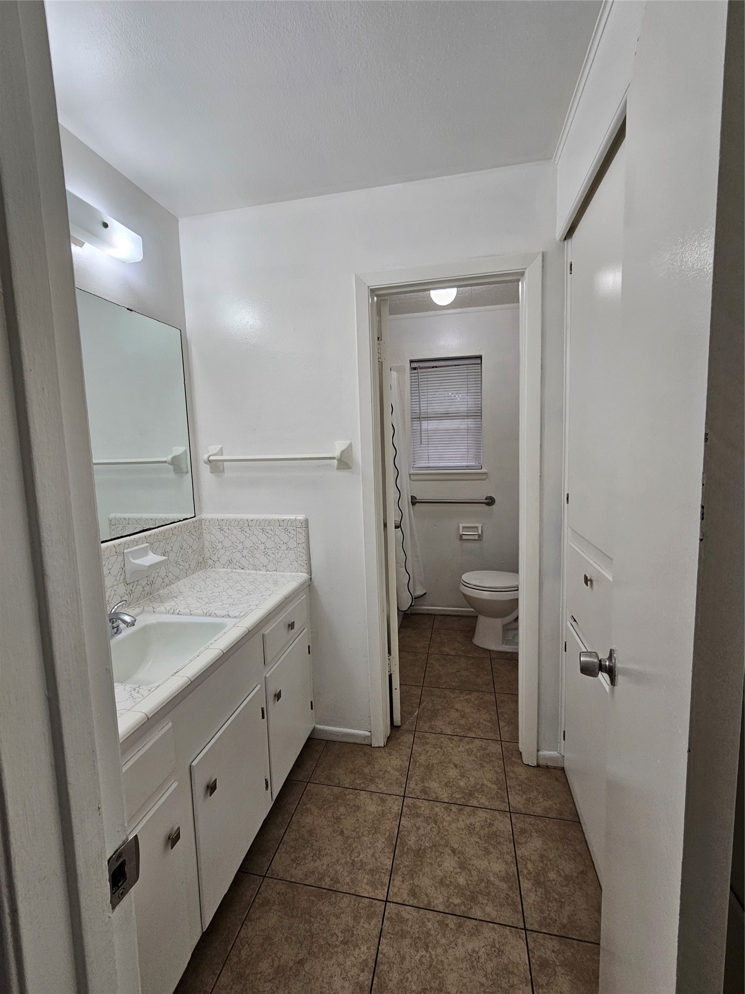207 Shadow Oaks Drive Property Photo 31
