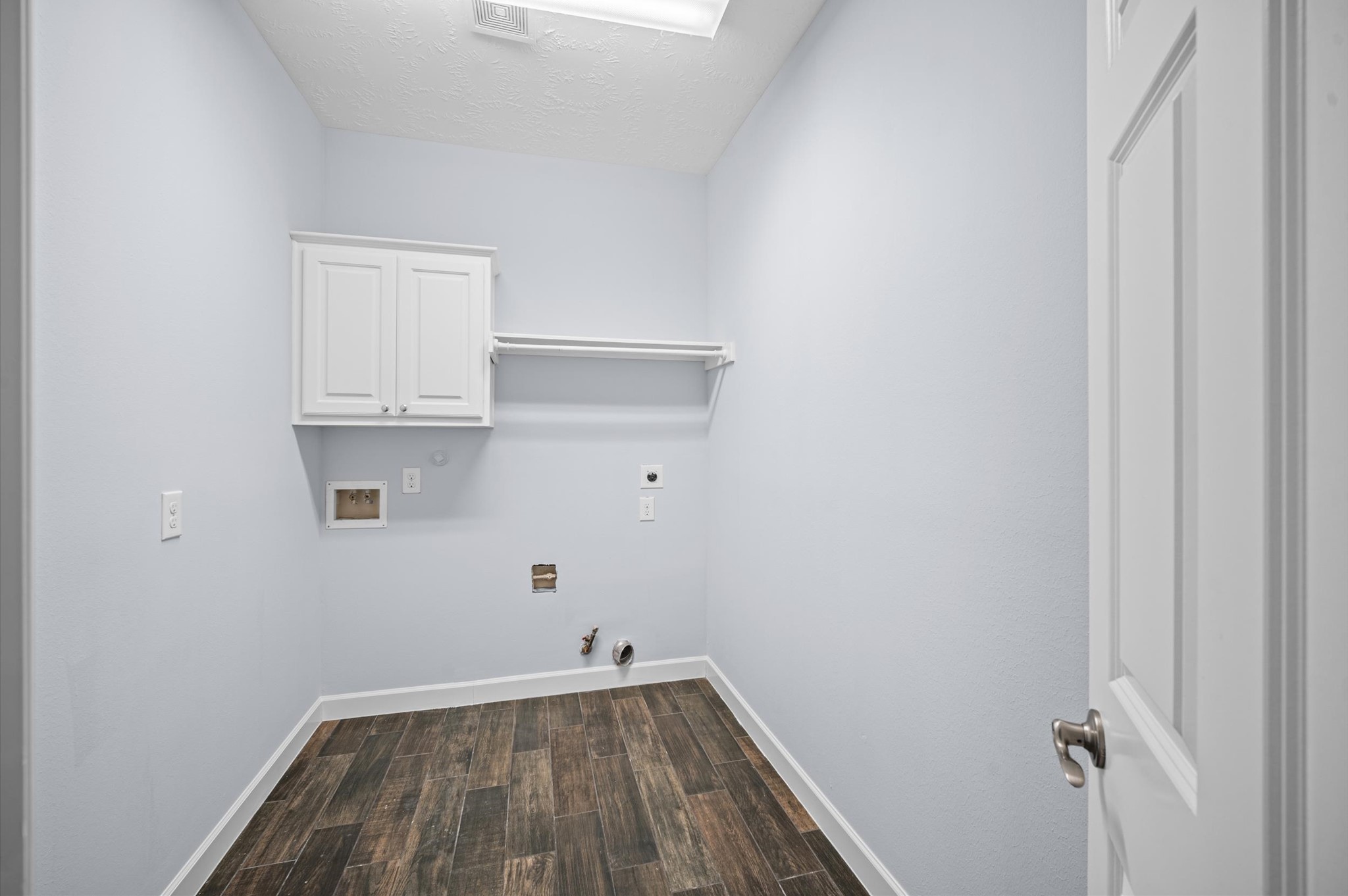 5510 Darschelle Drive Property Photo 21