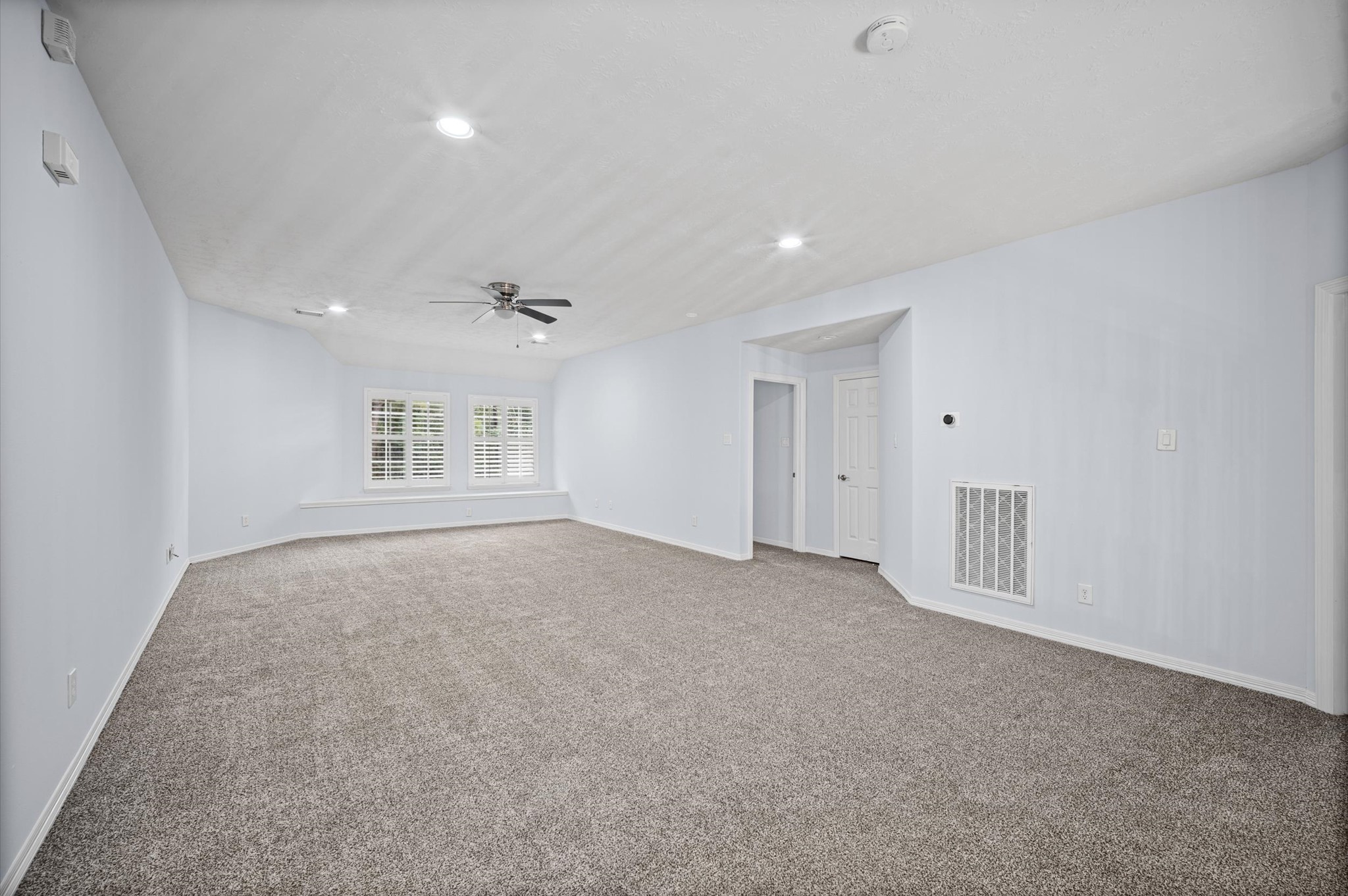 5510 Darschelle Drive Property Photo 32