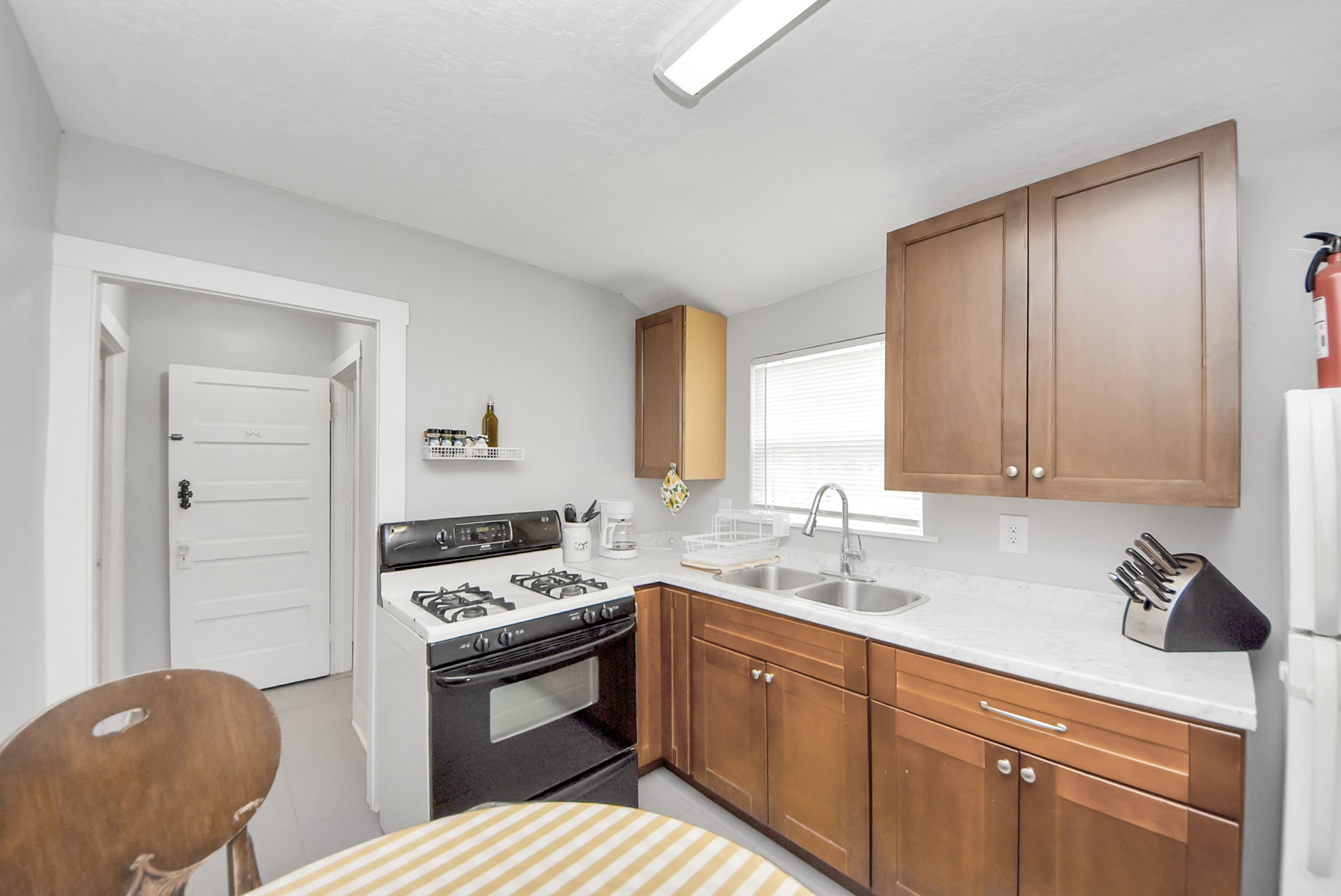 3415 Dover Property Photo 7