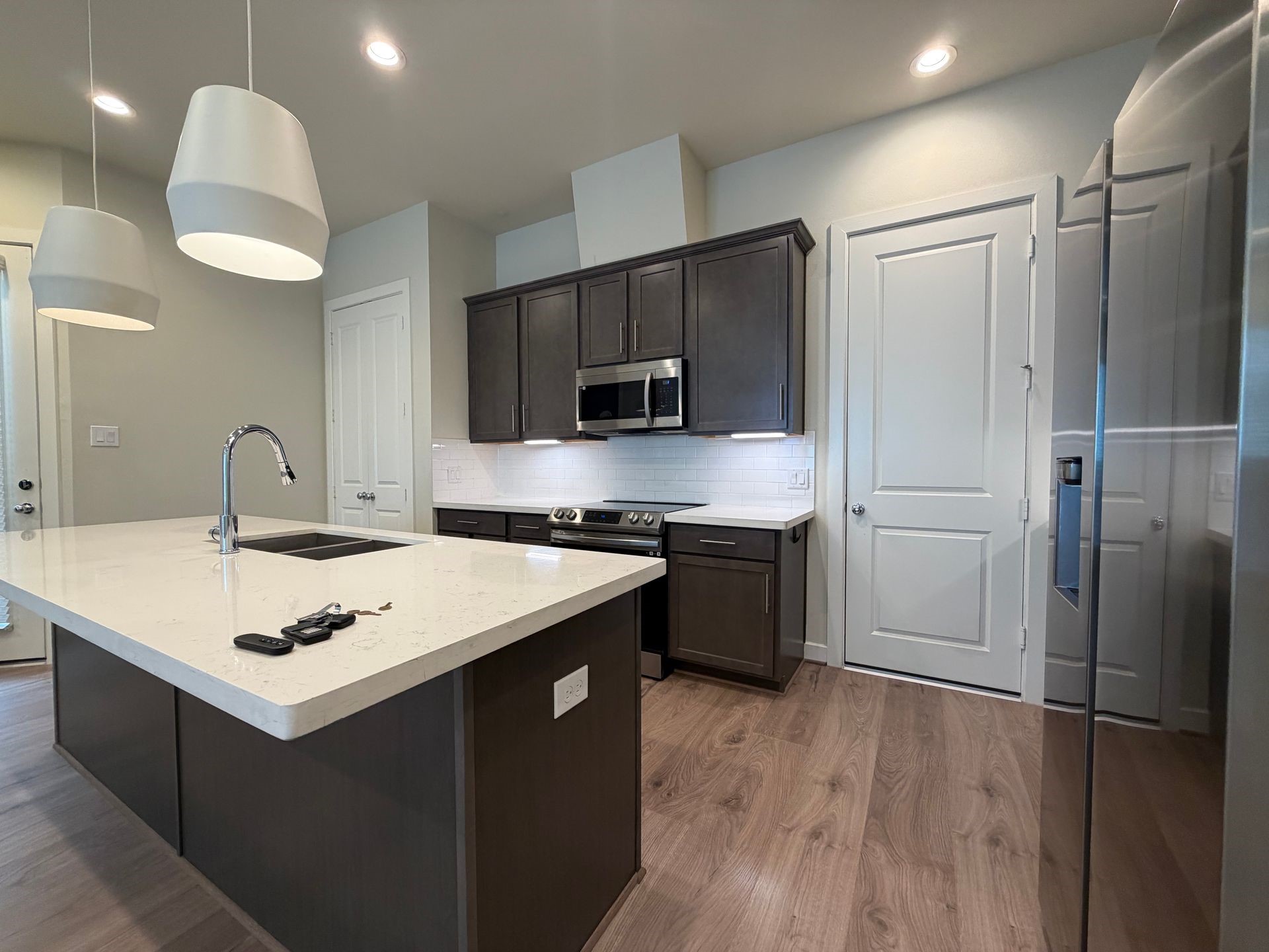 5915 Haring Lane Property Photo 3