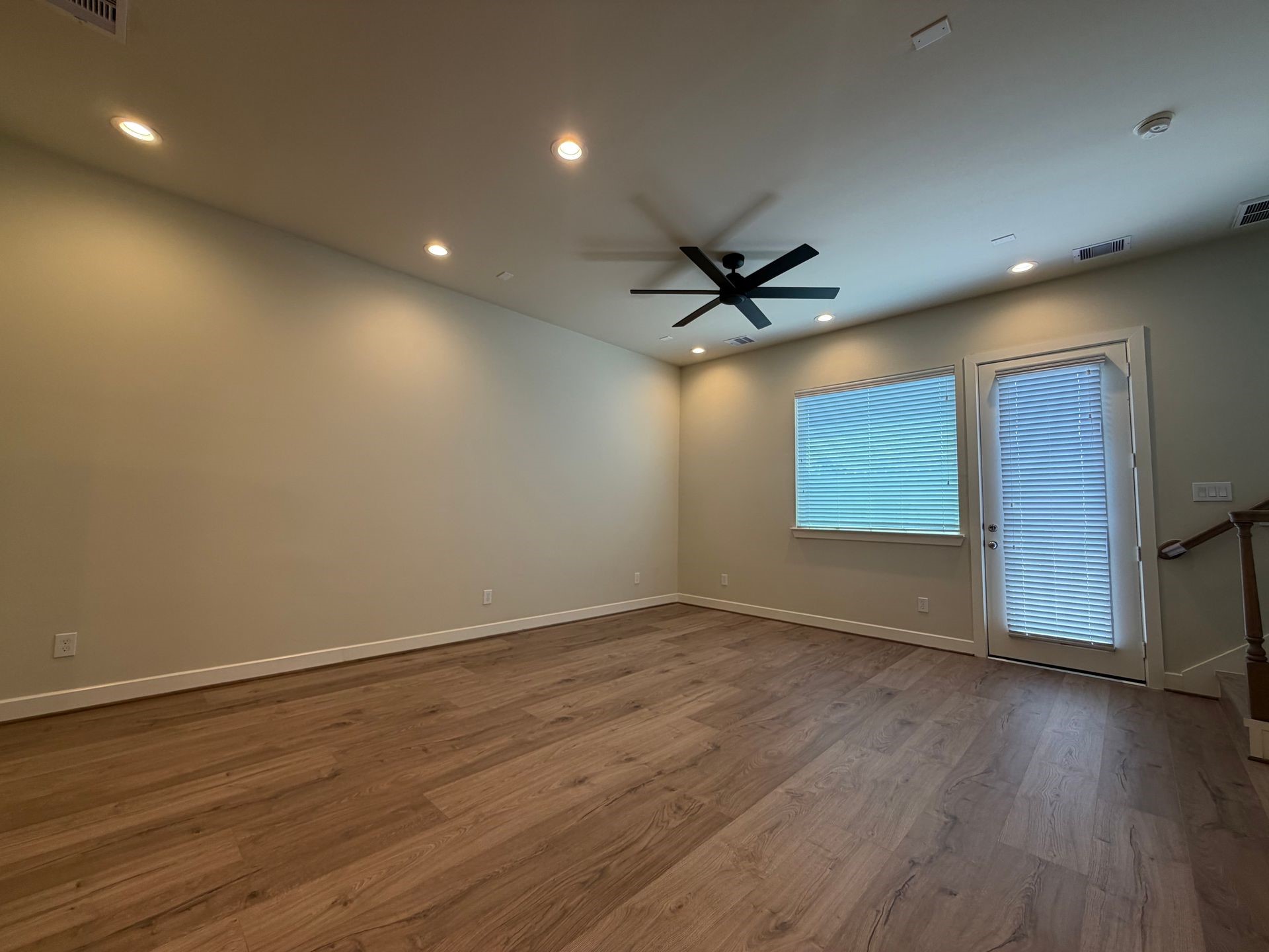 5915 Haring Lane Property Photo 5