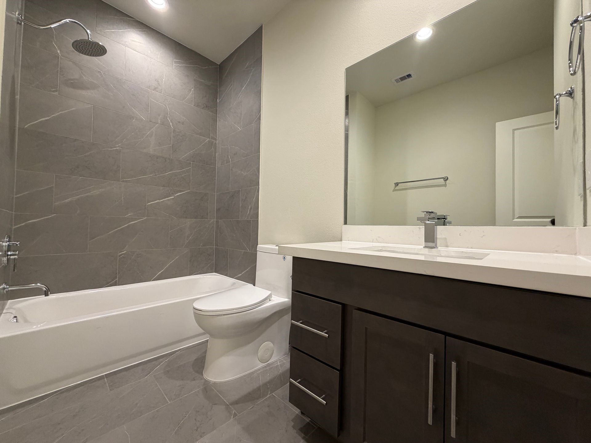 5915 Haring Lane Property Photo 11