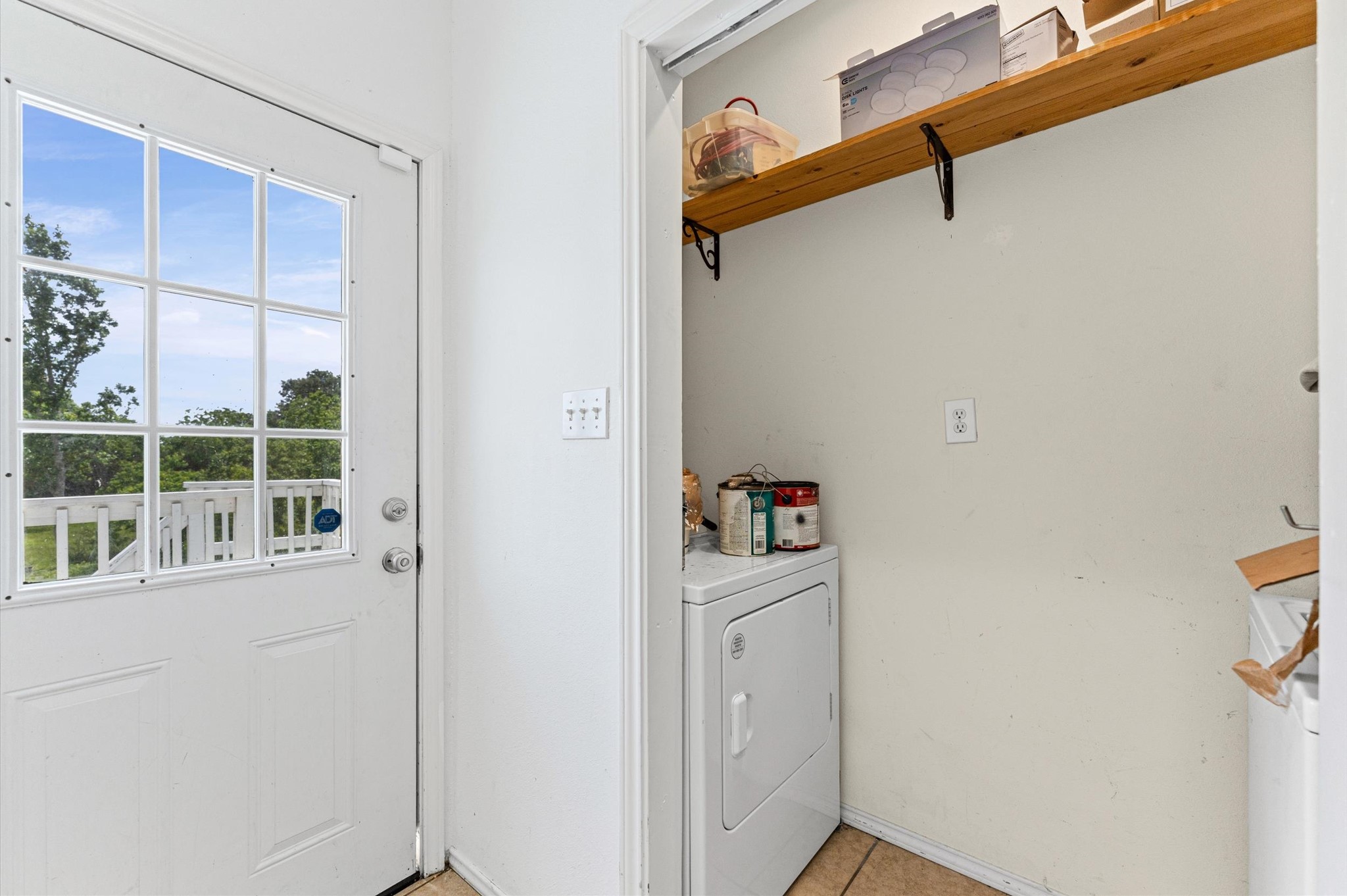 14002 Bryan Avenue Property Photo 9
