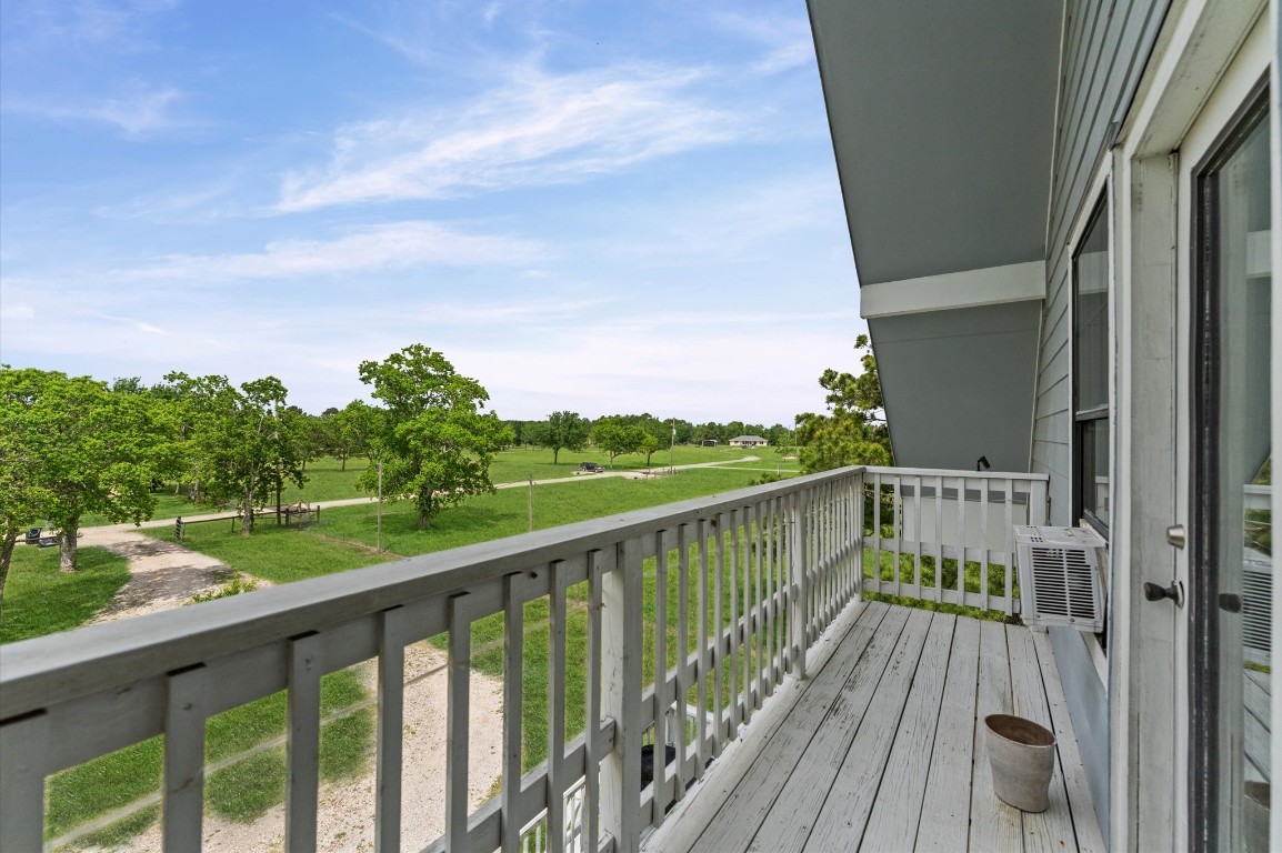 14002 Bryan Avenue Property Photo 13