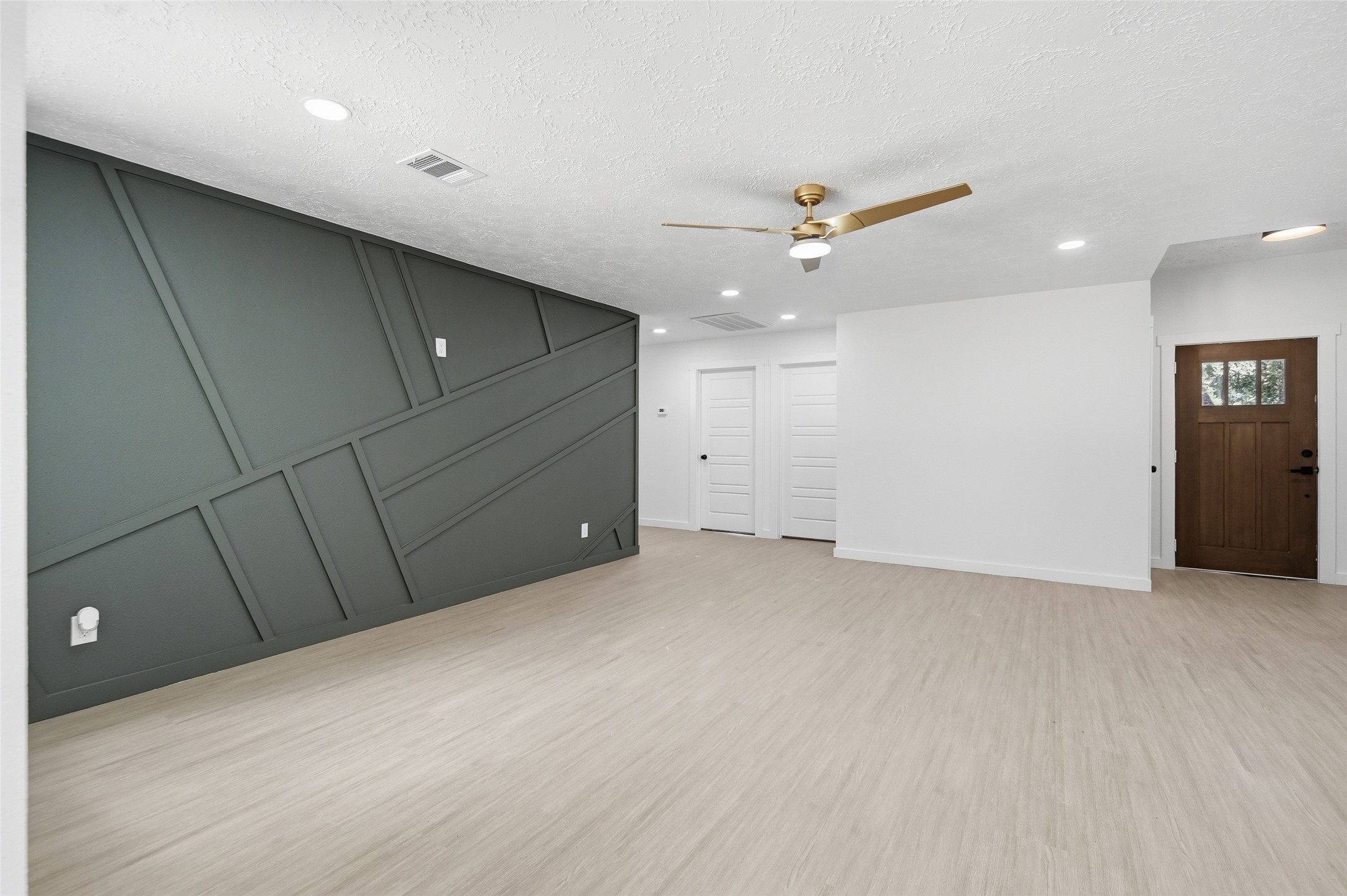 25402 Thistlewaite Lane Property Photo 18