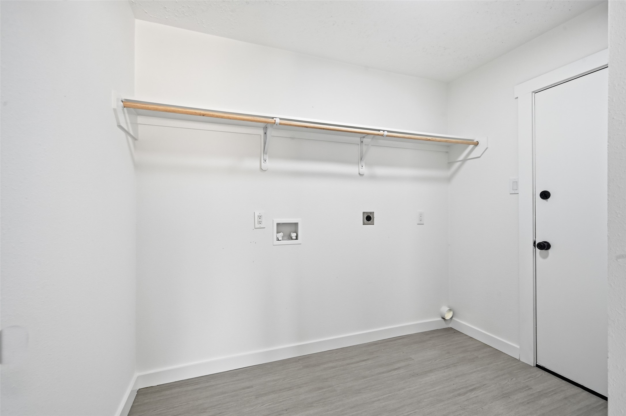 25402 Thistlewaite Lane Property Photo 33