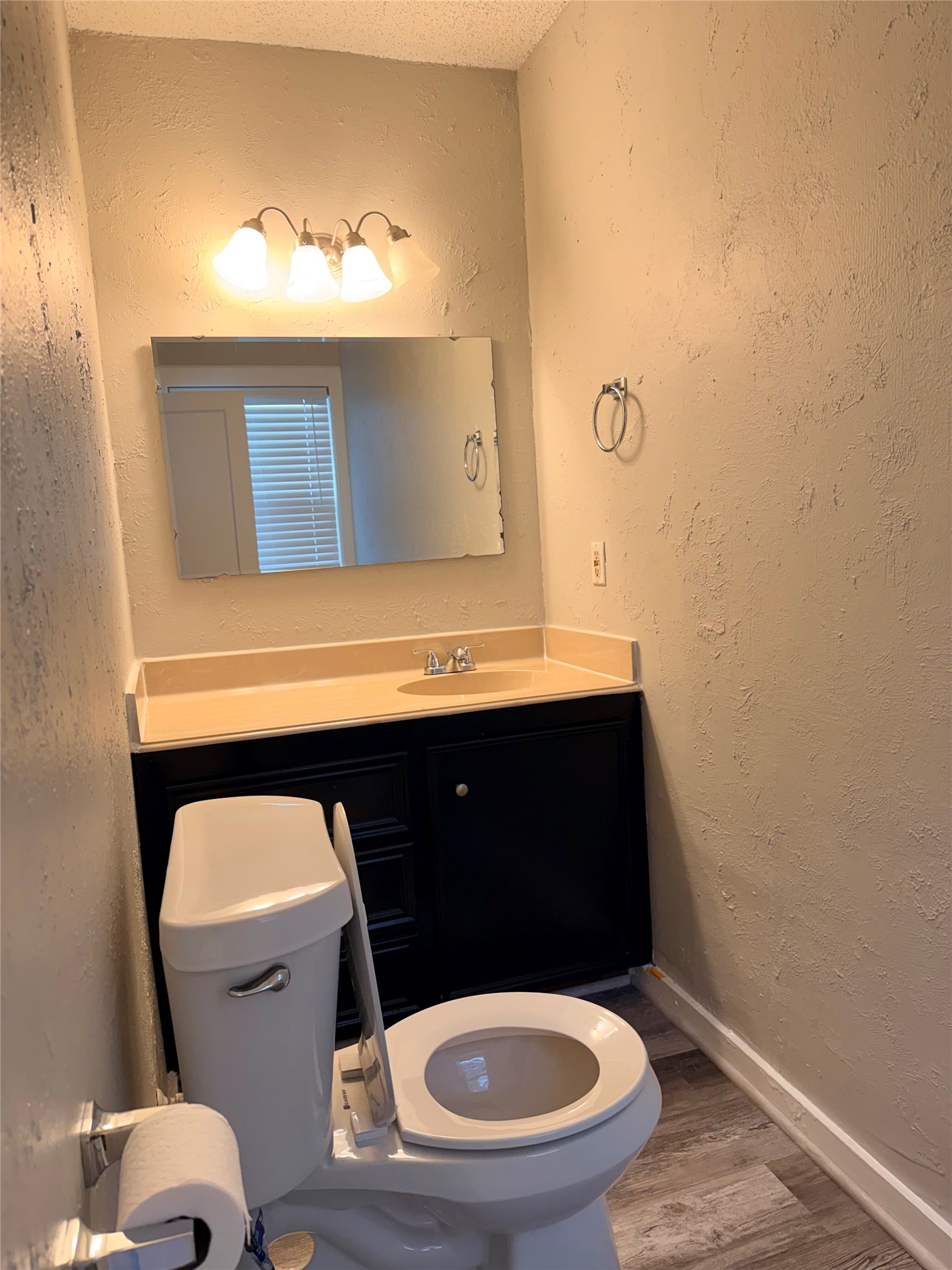 5003 Terry Street Property Photo 17