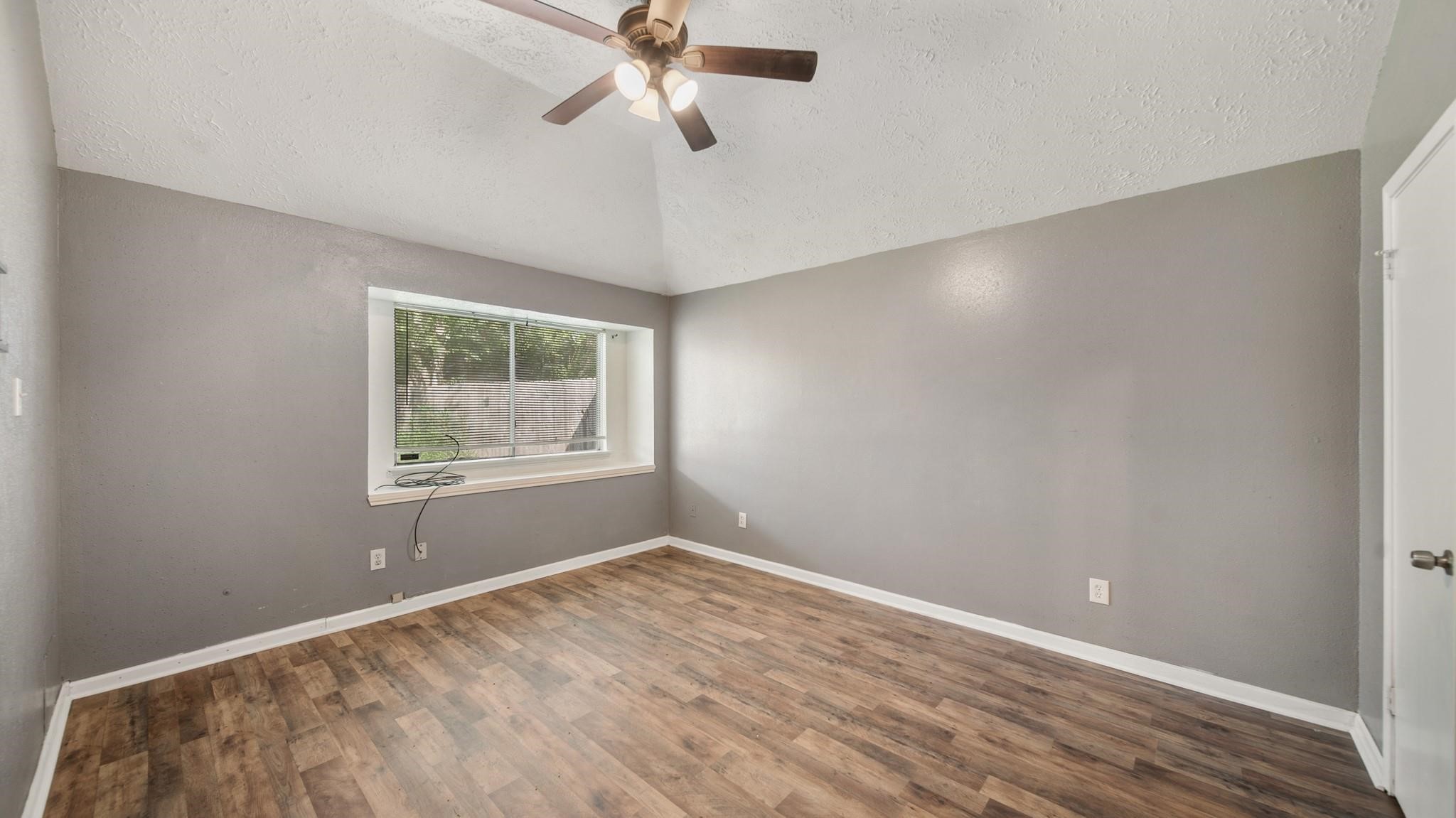 2012 Sandy Knoll Drive Property Photo 11