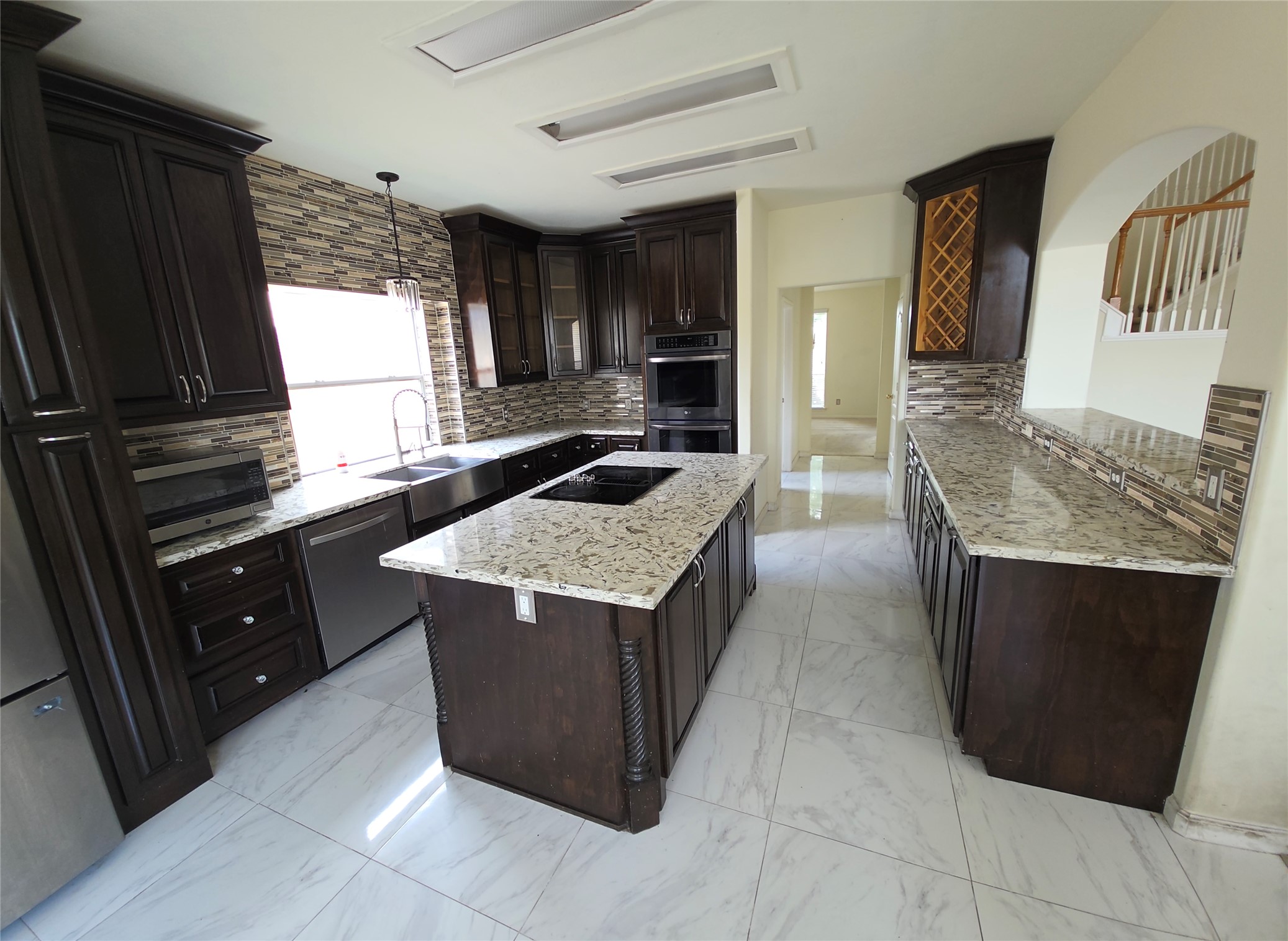 4221 Freedom Tree Drive Property Photo 4
