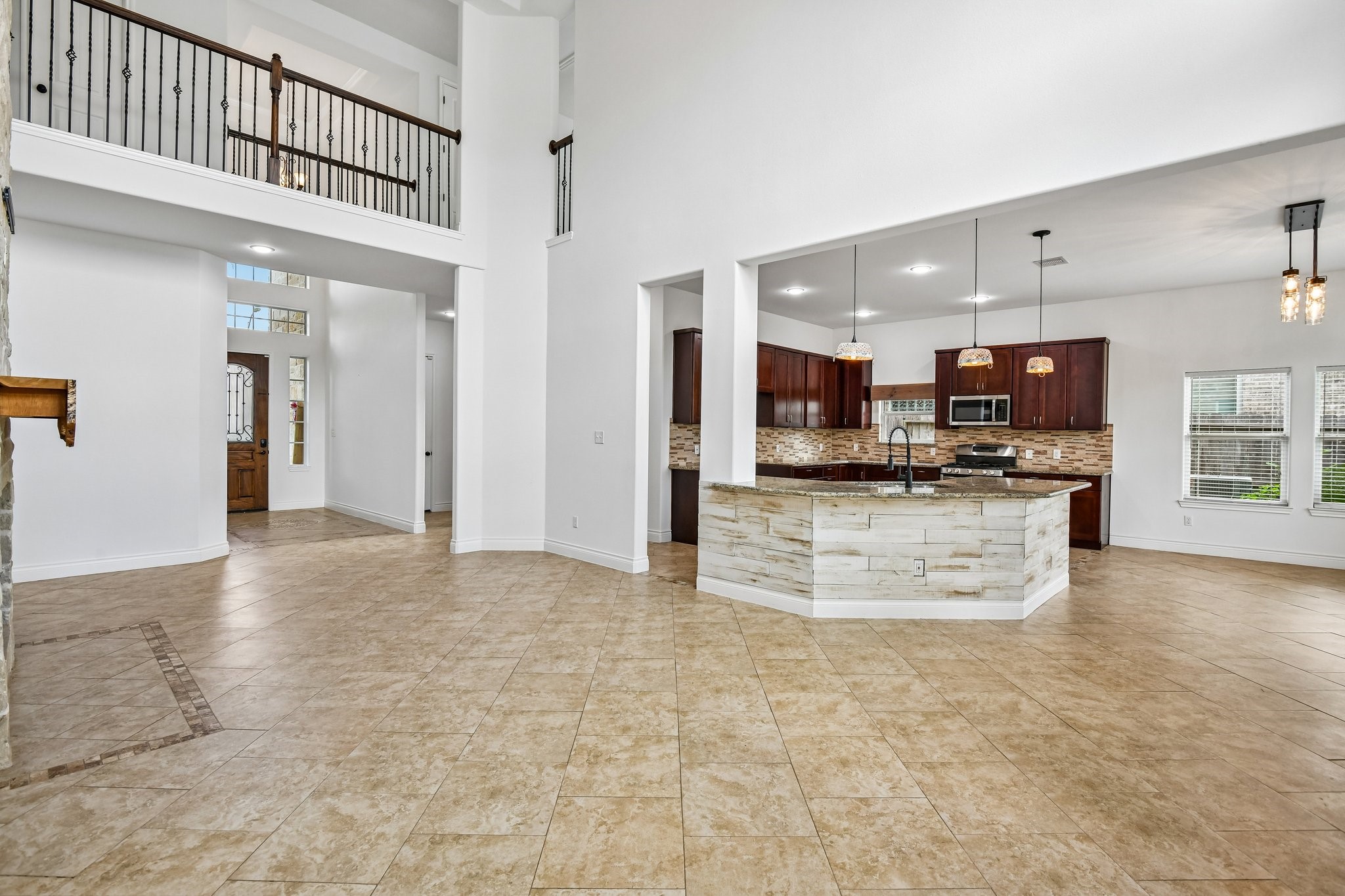 6309 Deer Meadow Lane Property Photo 9
