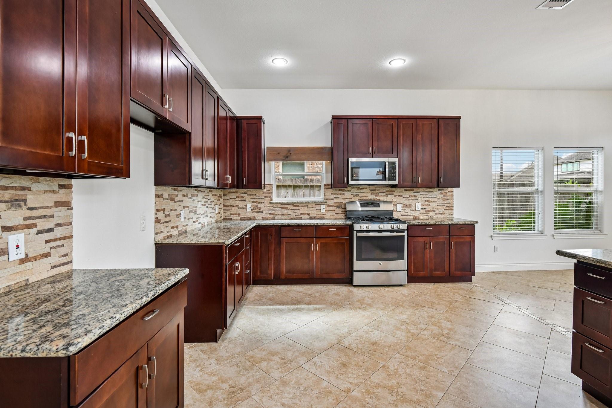 6309 Deer Meadow Lane Property Photo 19