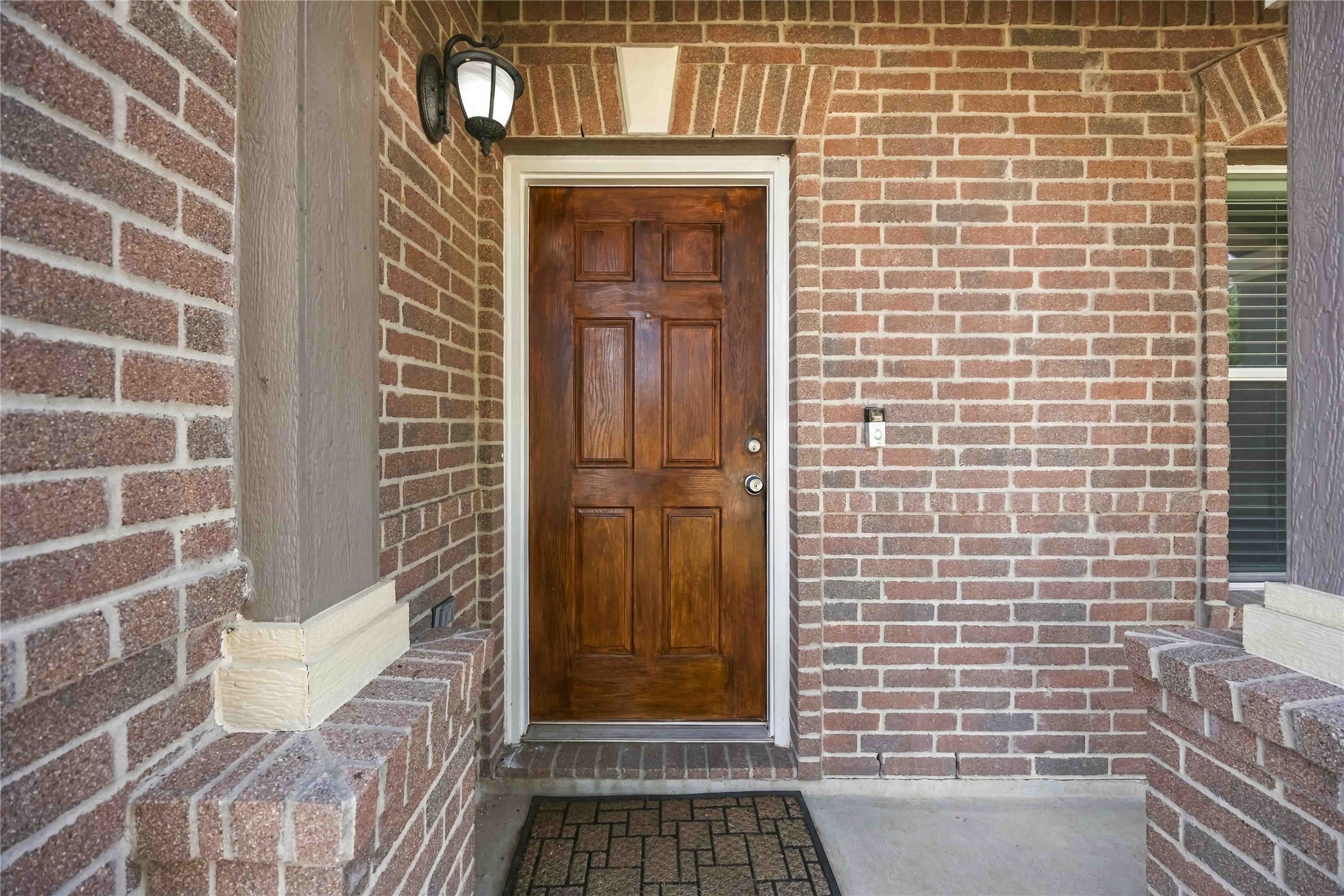 16011 Arapaho Bend Lane Property Photo 4