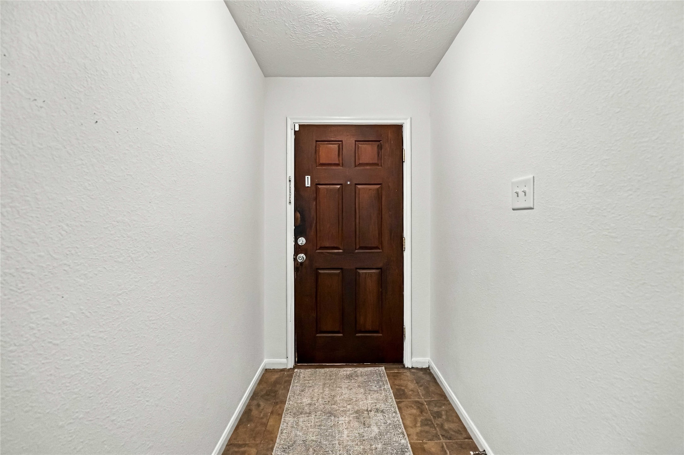 16011 Arapaho Bend Lane Property Photo 5