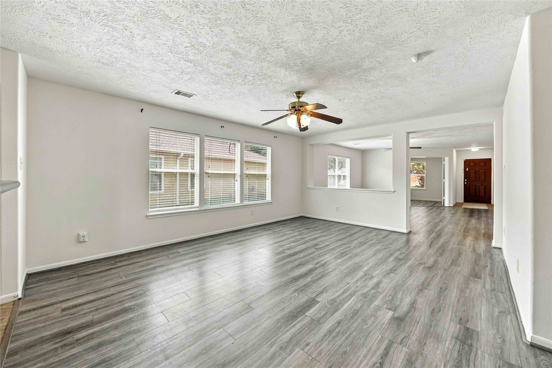 16011 Arapaho Bend Lane Property Photo 14