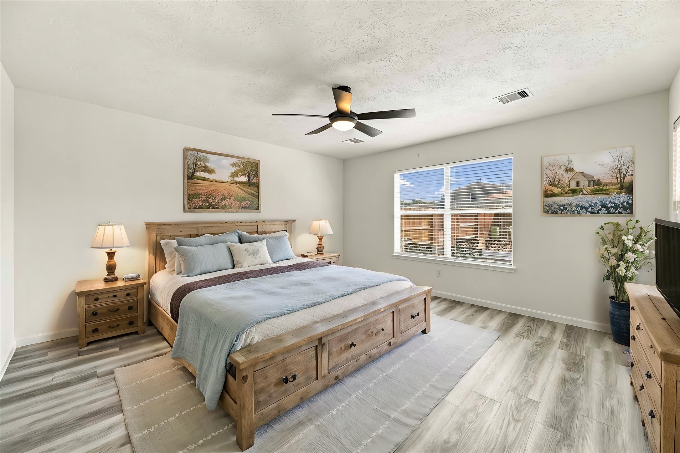 16011 Arapaho Bend Lane Property Photo 21
